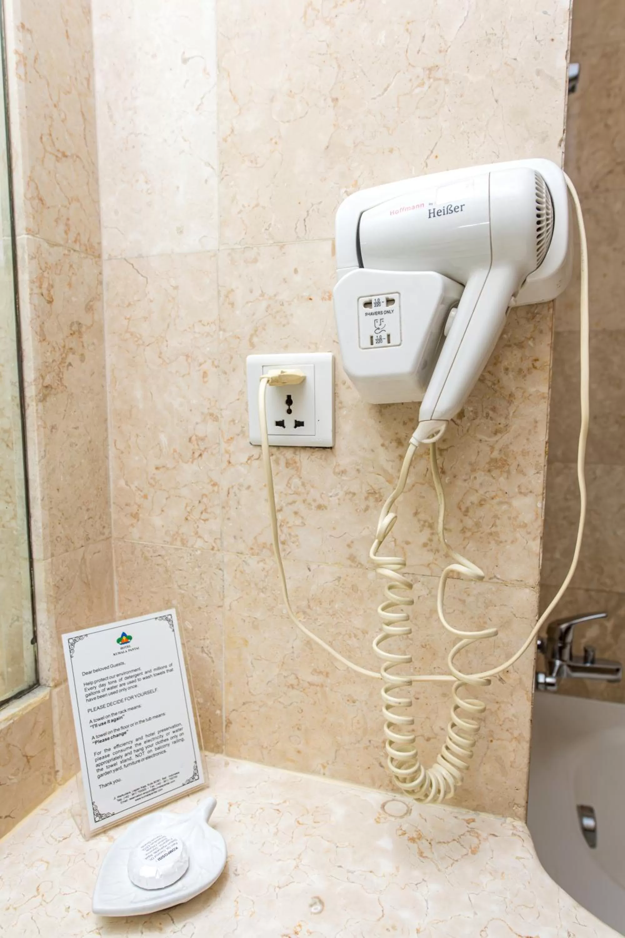 Bathroom in Hotel Kumala Pantai