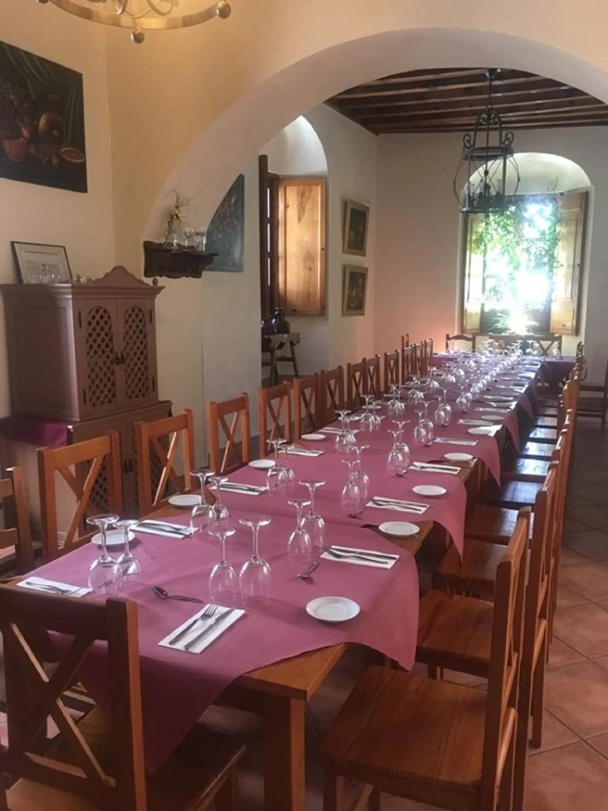 Restaurant/places to eat in Hotel Plateros