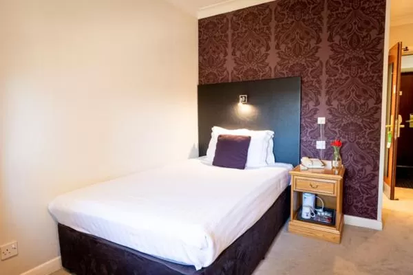 Bed in Parkmore Hotel & Leisure Club, Sure Hotel Collection by BW