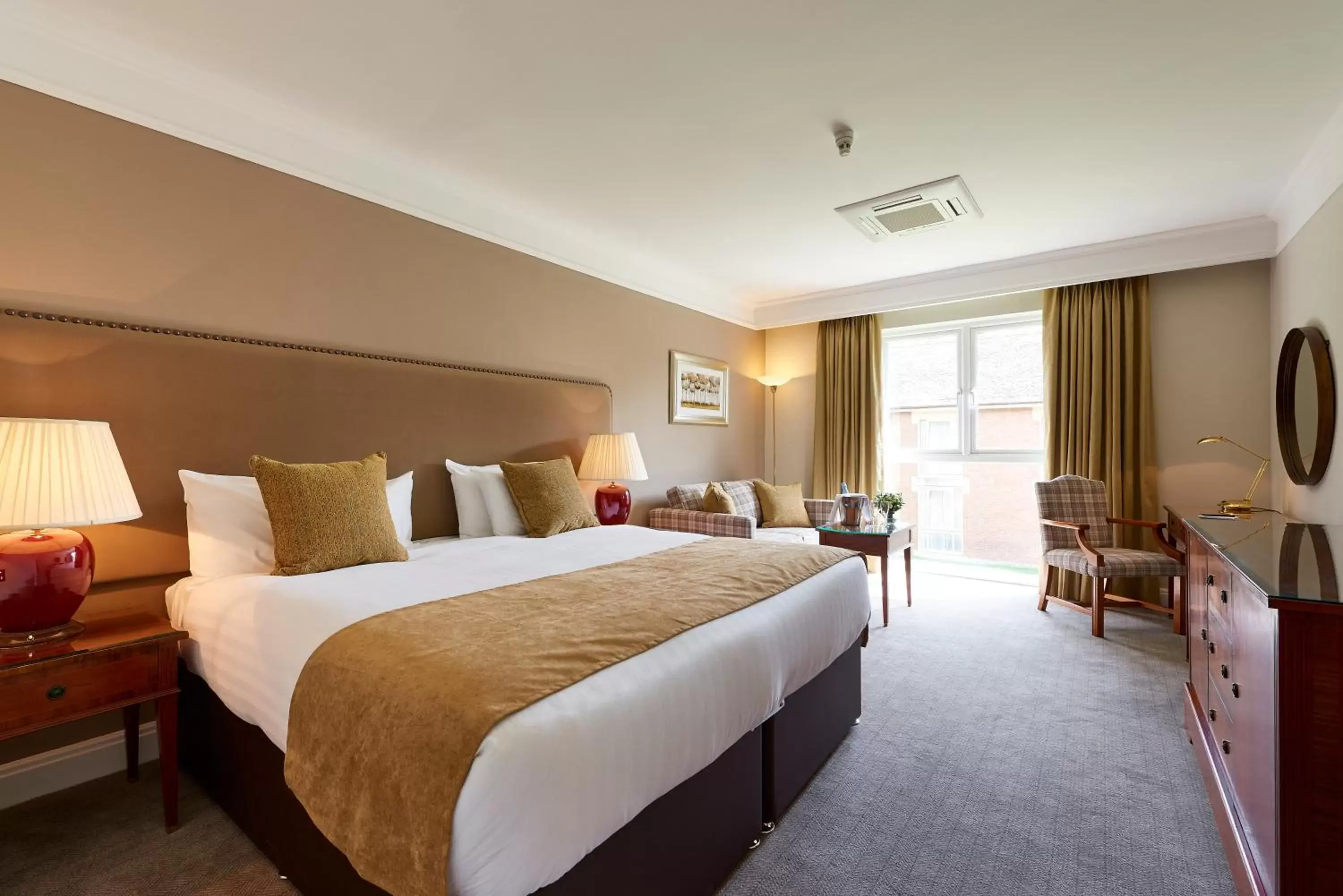 Superior King Room in Coldra Court Hotel by Celtic Manor Superior King Room in Coldra Court Hotel by Celtic Manor