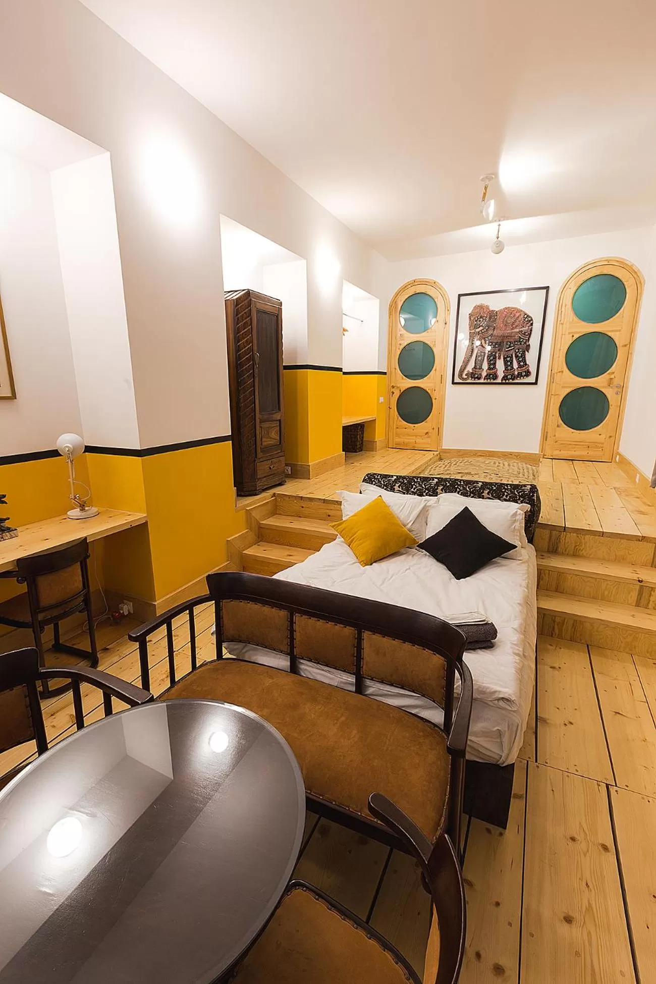 Dining area, Bed in Castle in Old Town