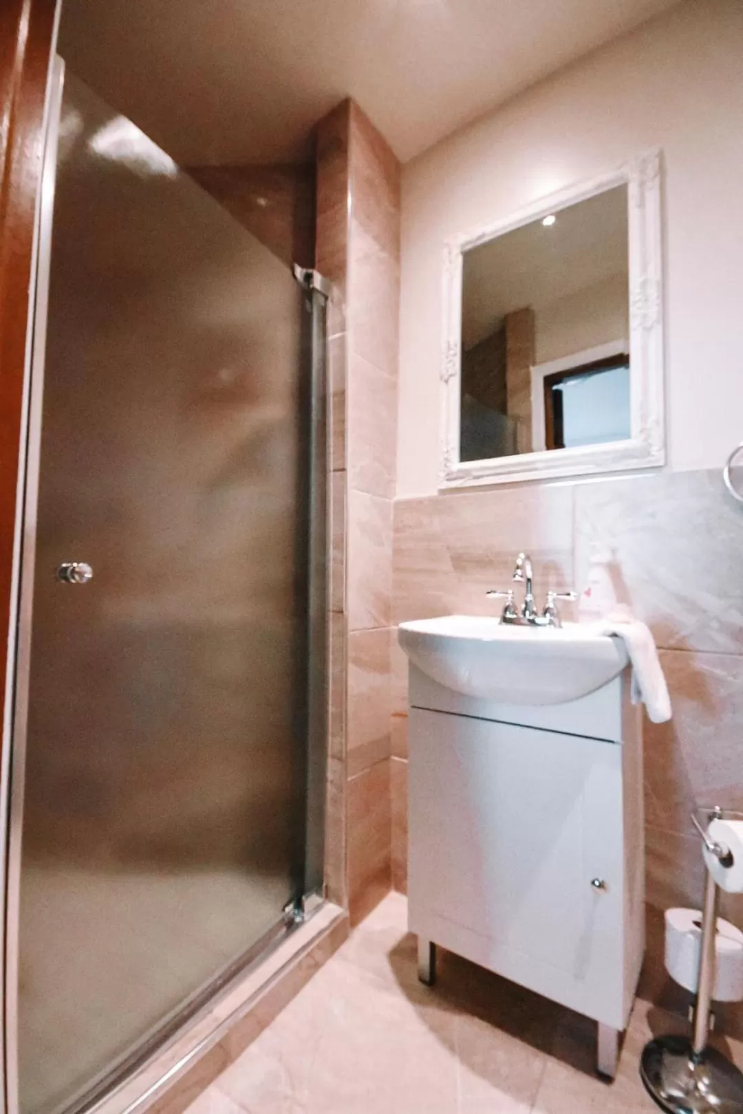 Shower in Bellas Castle