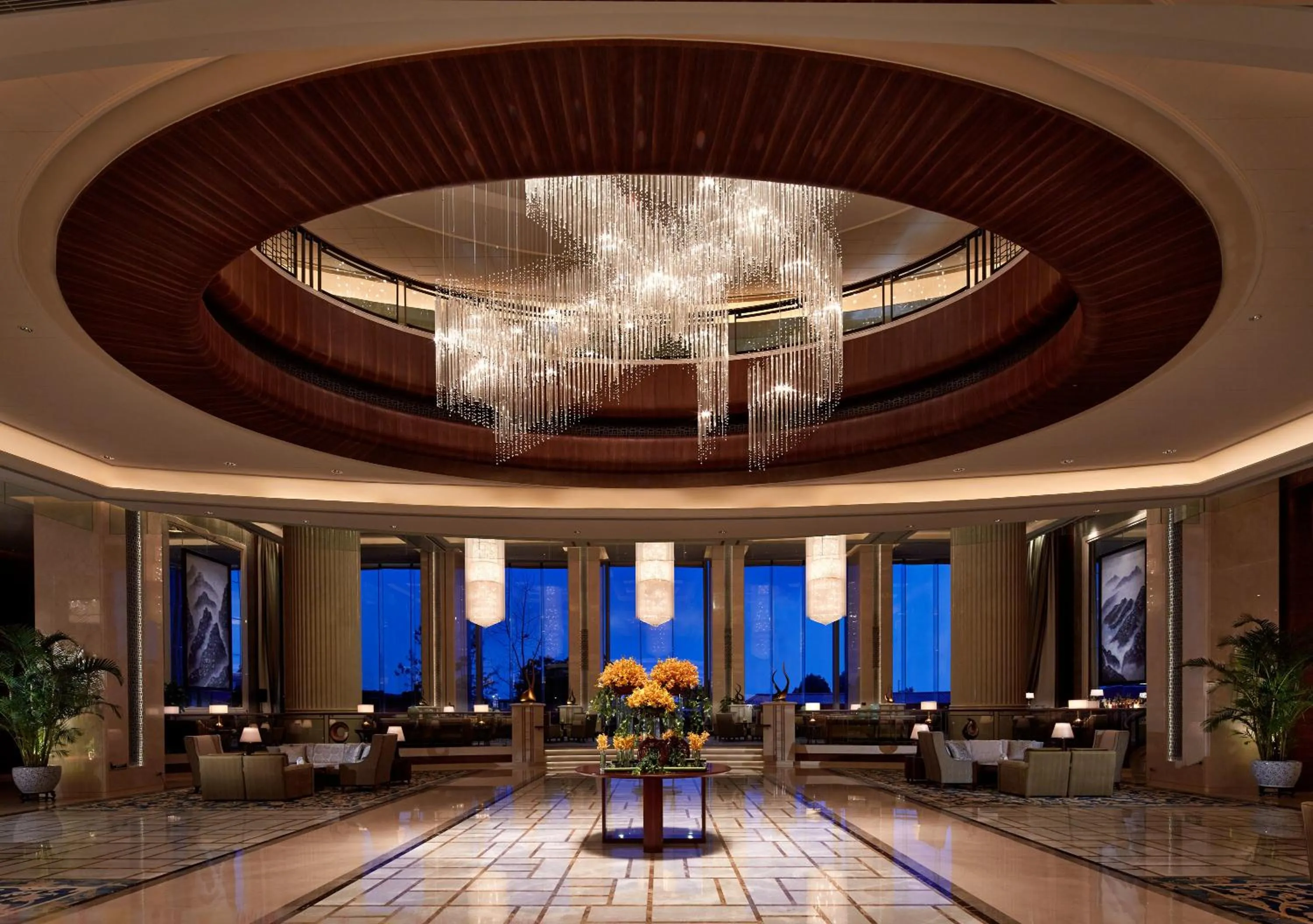 Lobby or reception in Shangri-La Nanchang丨All room offer river views Just one stop from the Pavilion of Prince Teng