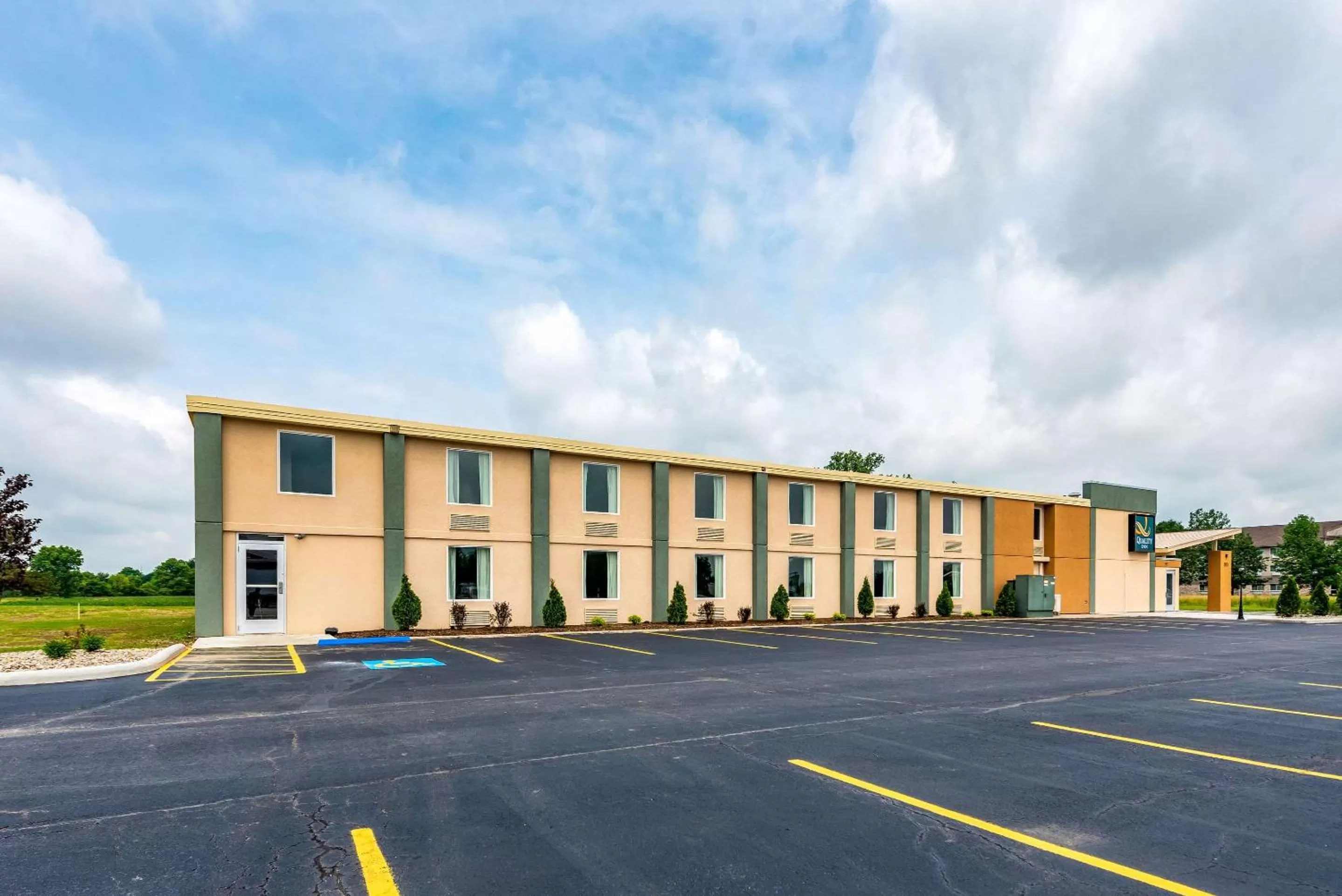 Property building in Quality Inn Bucyrus North