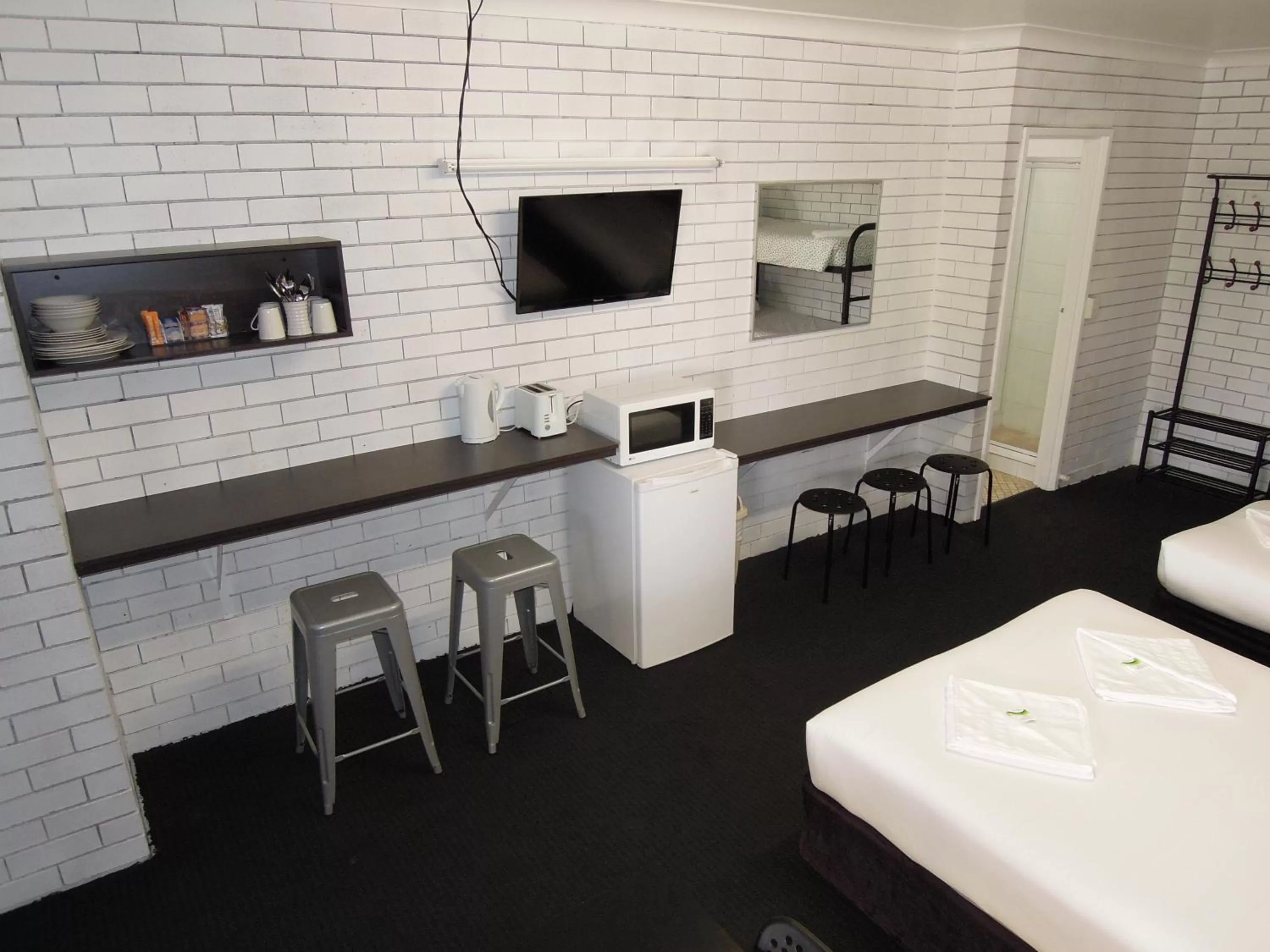 Bed in Jackaroo Apartments