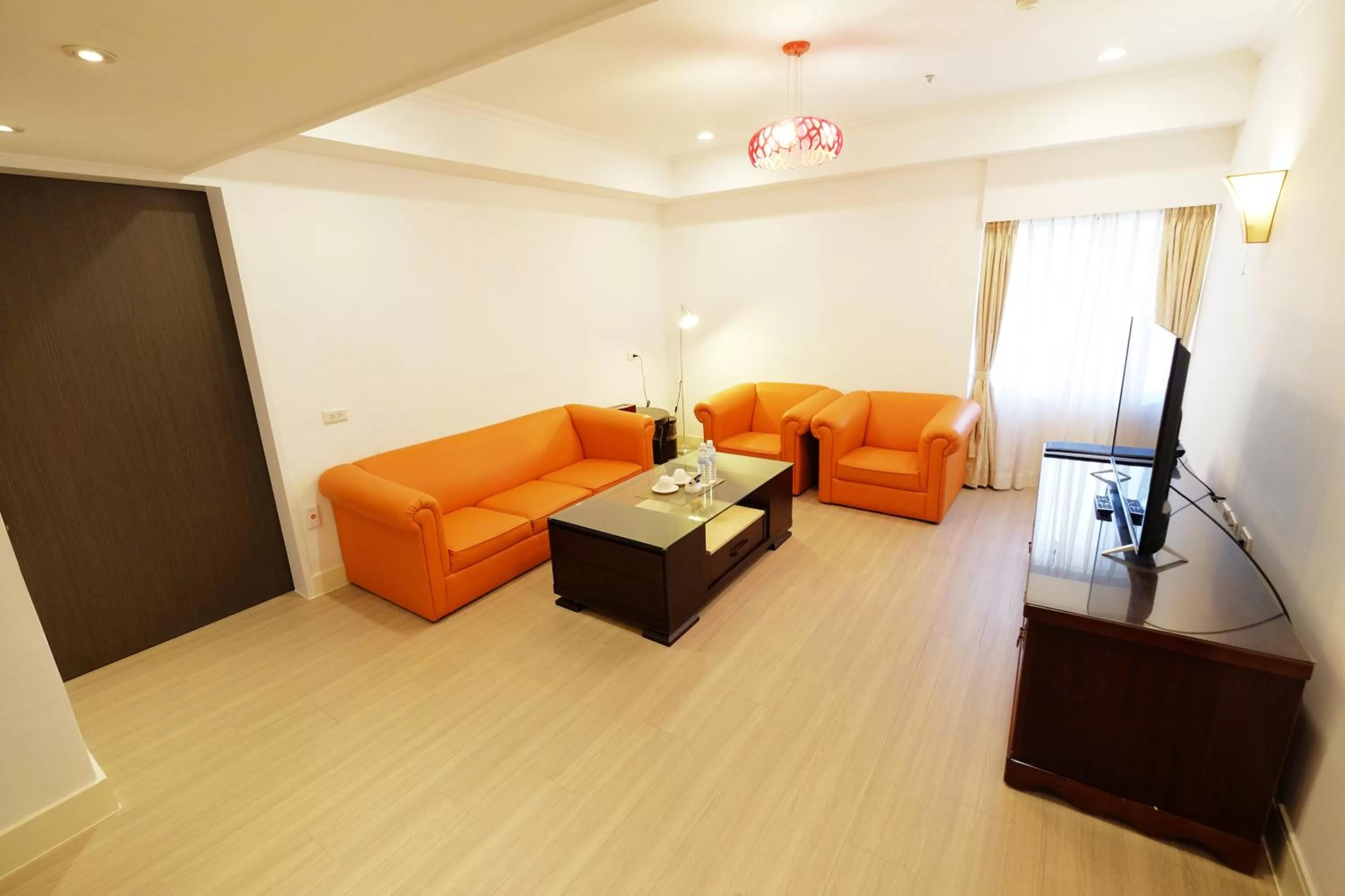 Living room in Dynasty Hotel