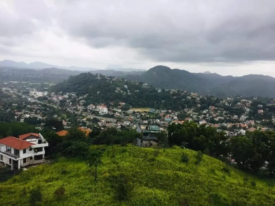 Hotel Kandyan View ''Free pickup from Kandy city''