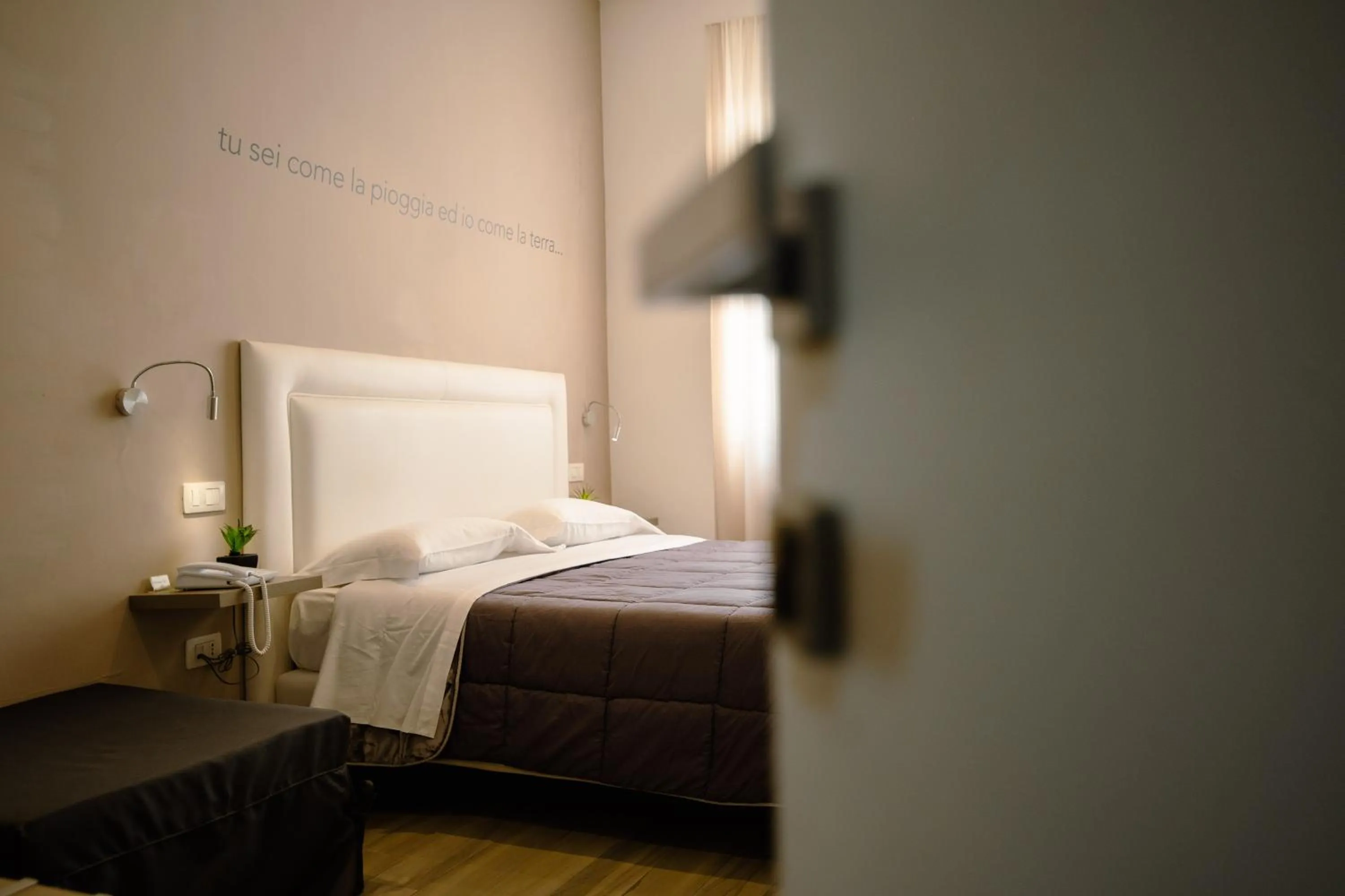 Photo of the whole room, Bed in Hotel Bruman Salerno