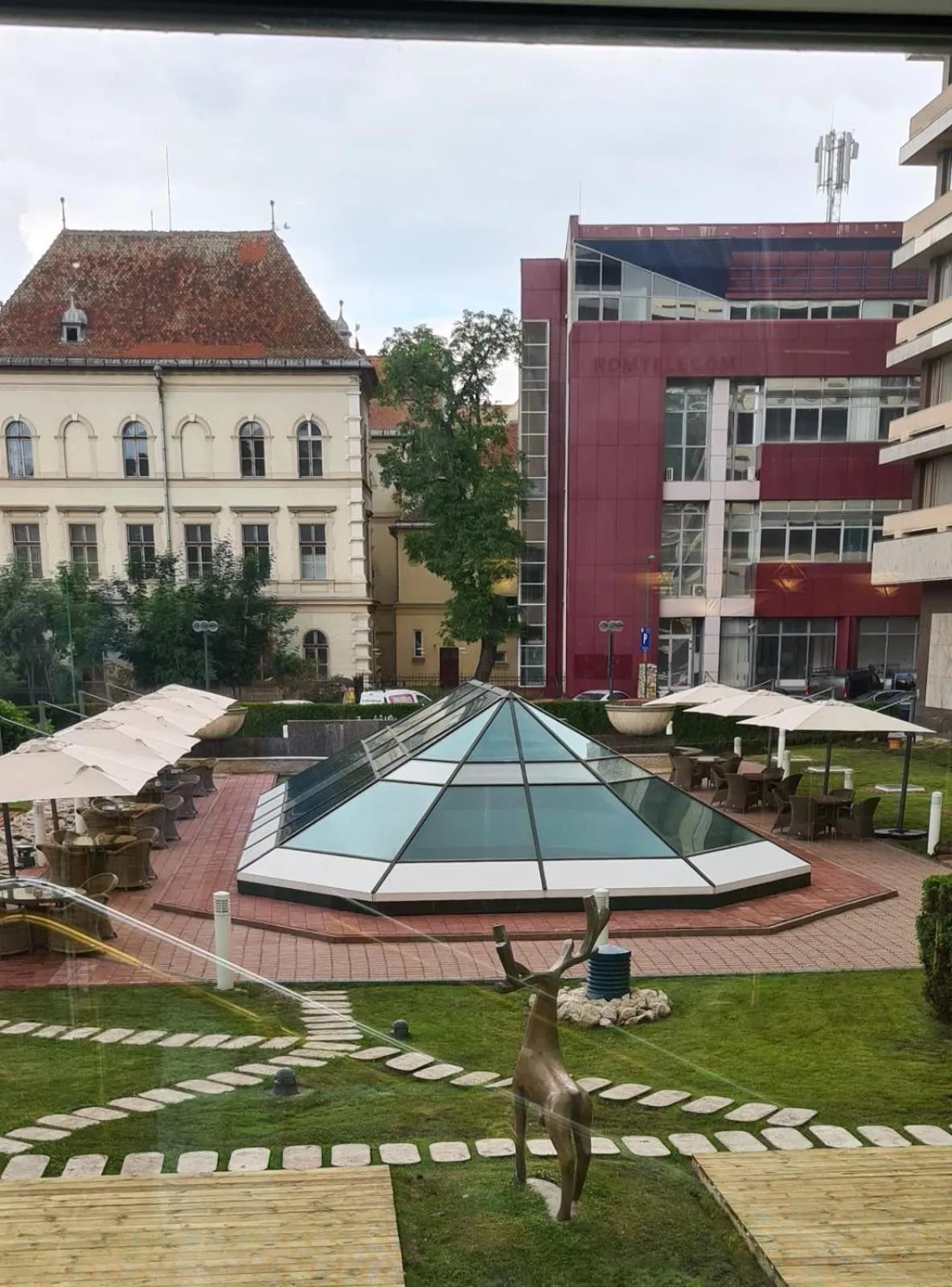 Garden in Hotel Aro Palace