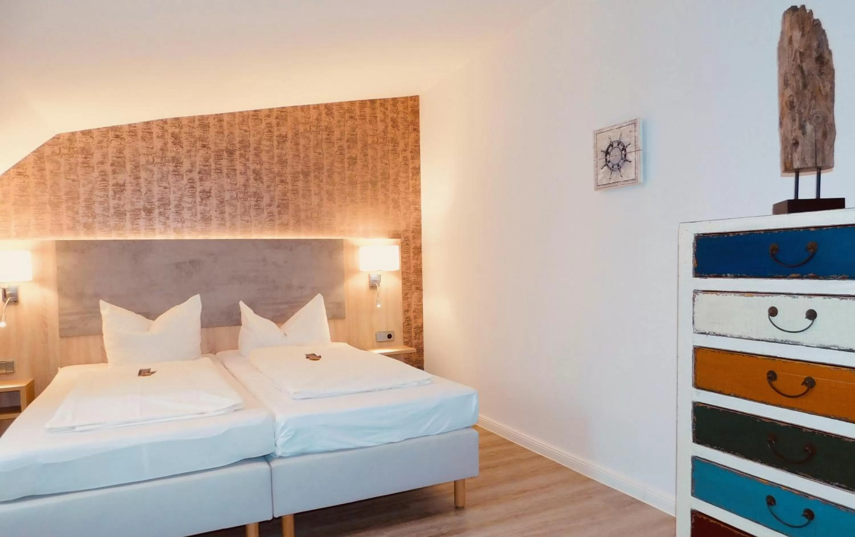 Bed in Stadthotel-Garni Smutje