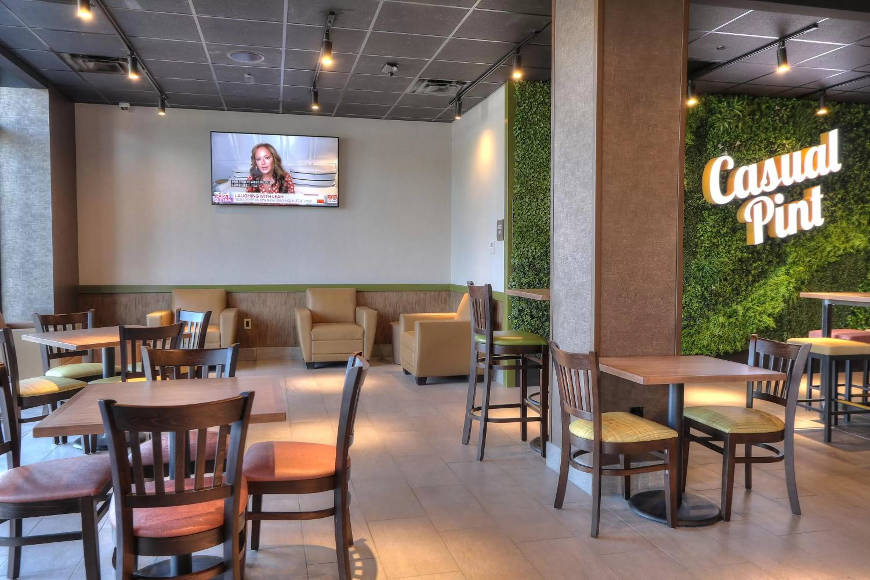 Restaurant/places to eat in Holiday Inn & Suites Pigeon Forge Convention Center by IHG