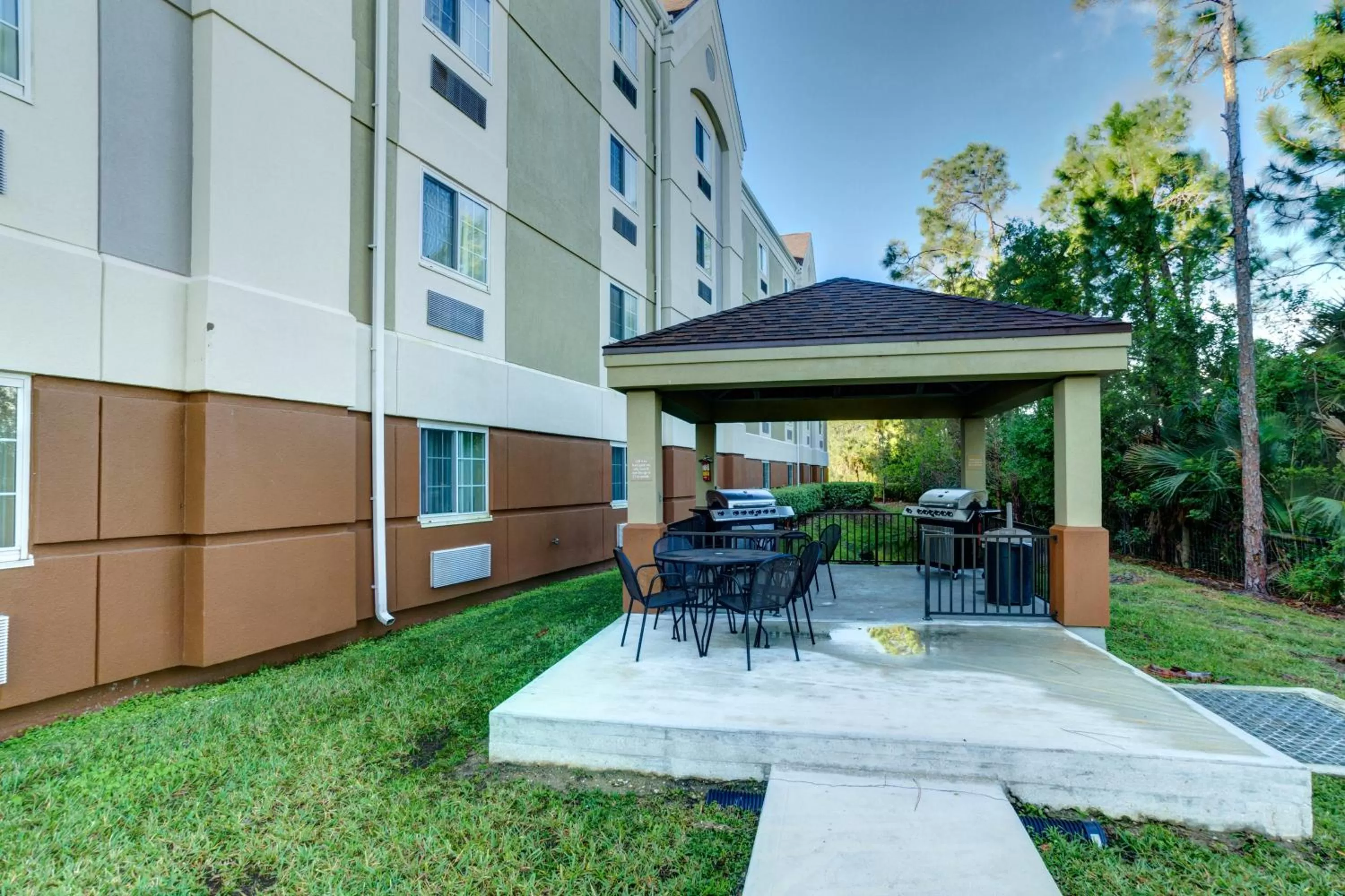 Lobby or reception in Candlewood Suites Fort Myers Interstate 75 by IHG