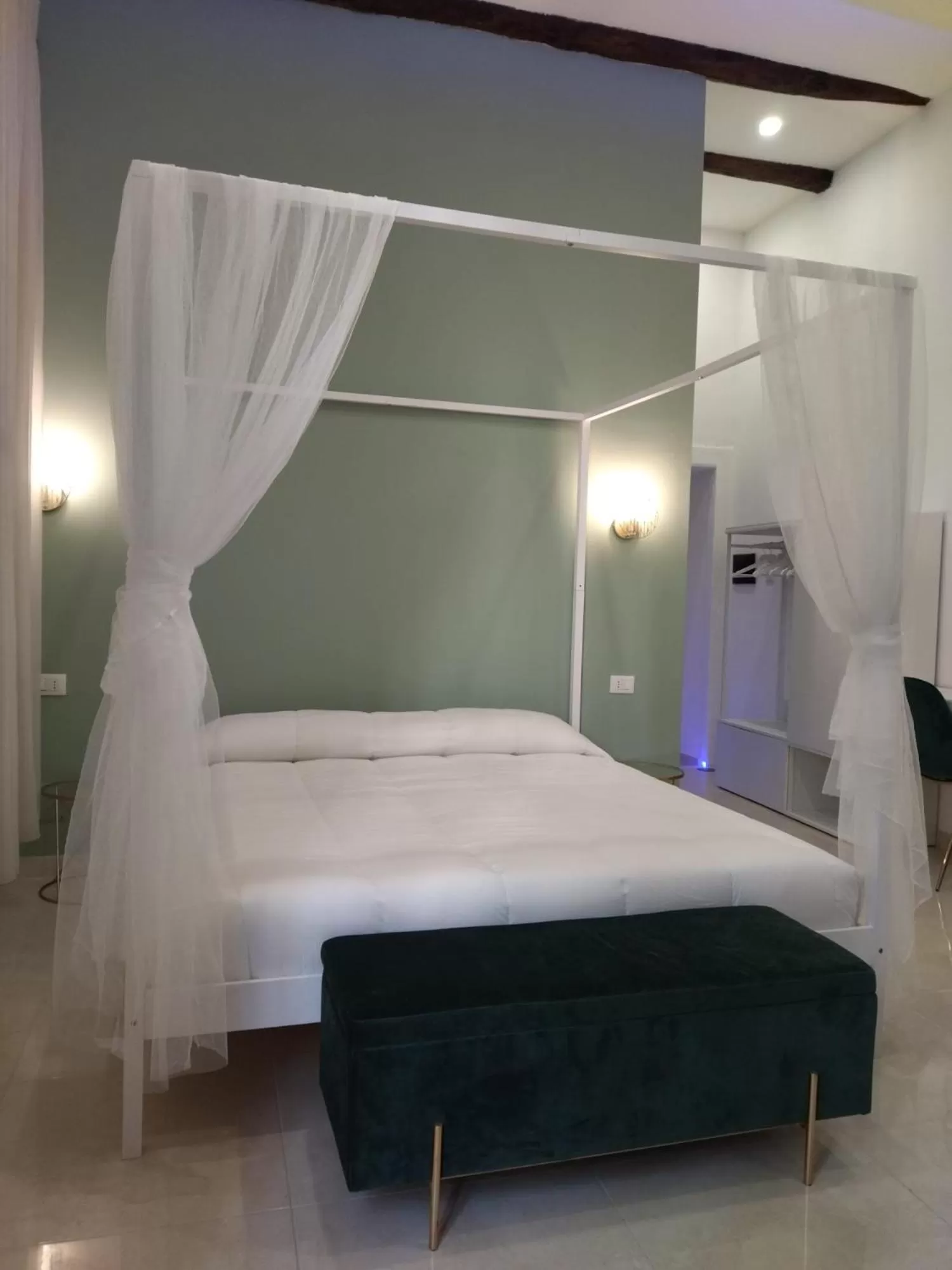 Bed in RELAIS TORRE GLORIA