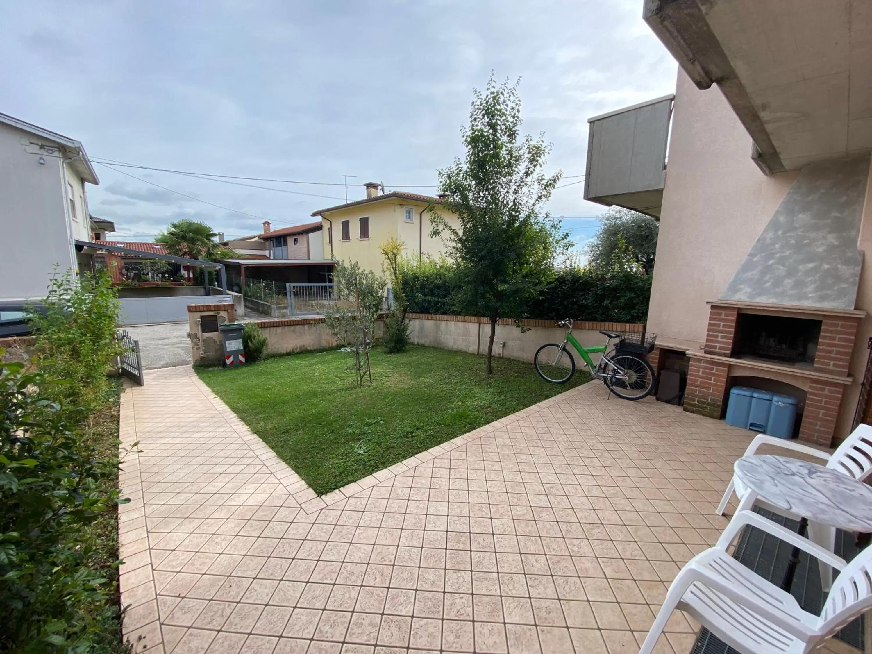 Garden in Le Fate Corbezzole