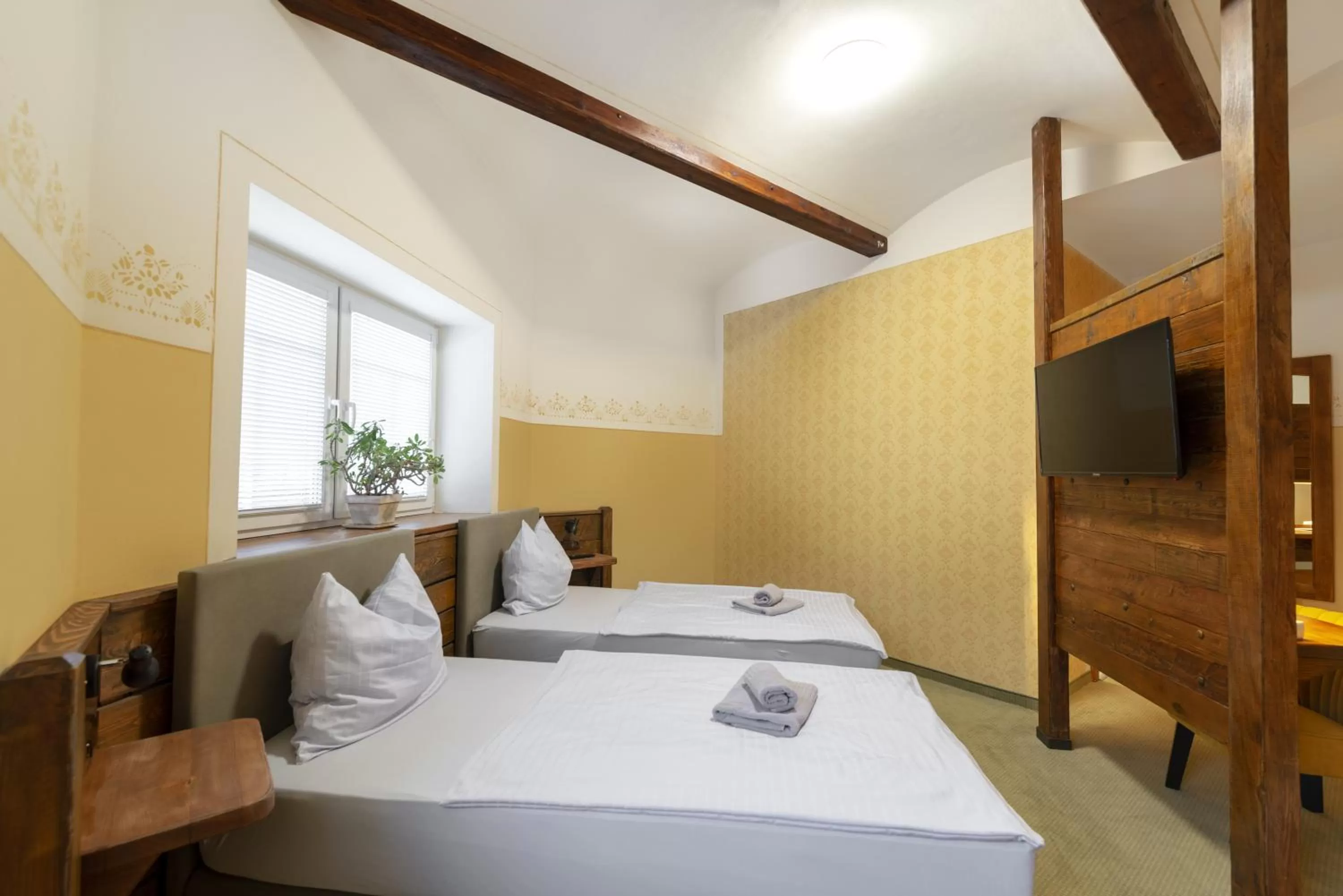 Bed in Hotel U Simla