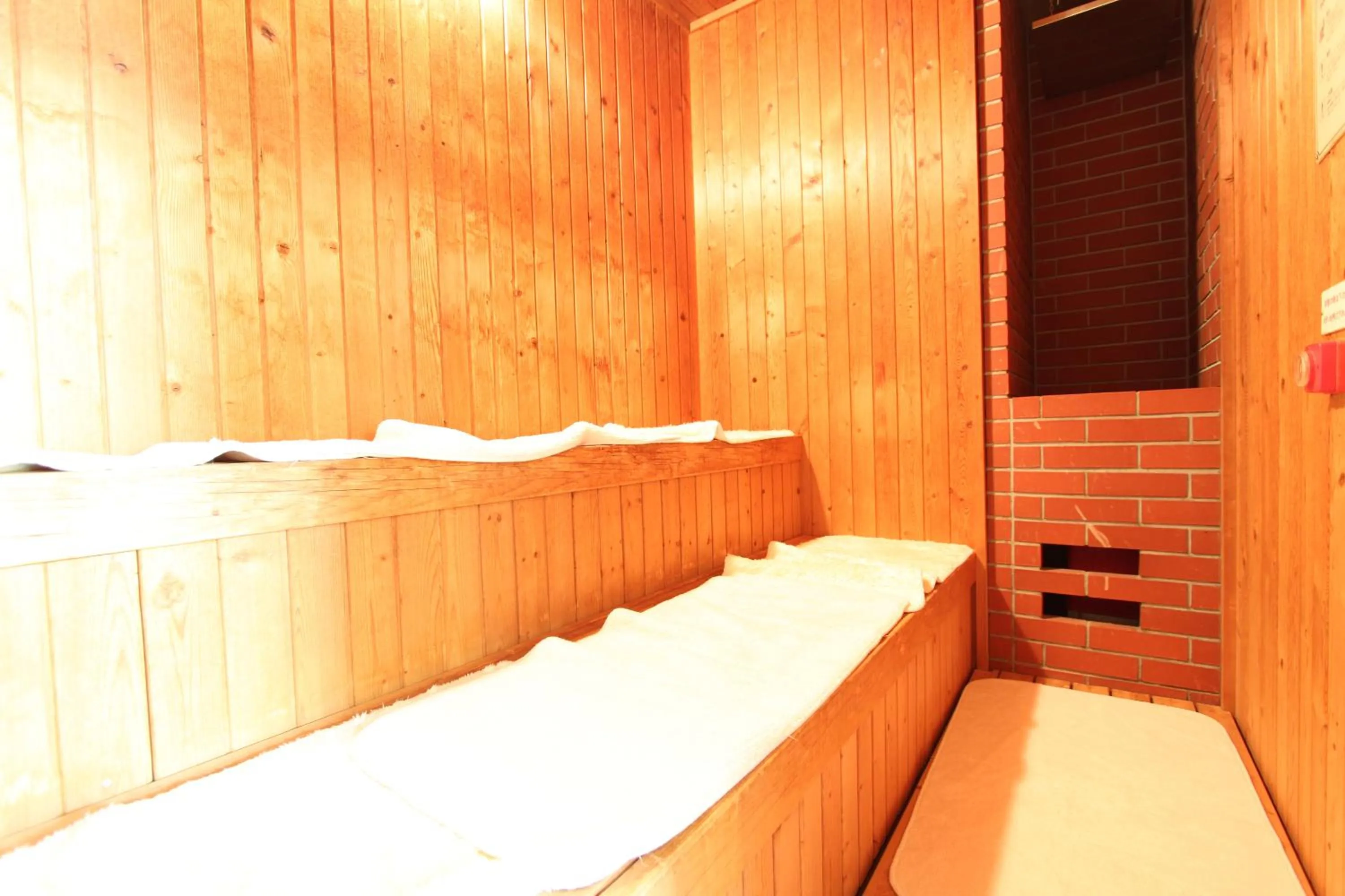 Sauna, Bed in Hotel Route-Inn Obihiro Ekimae