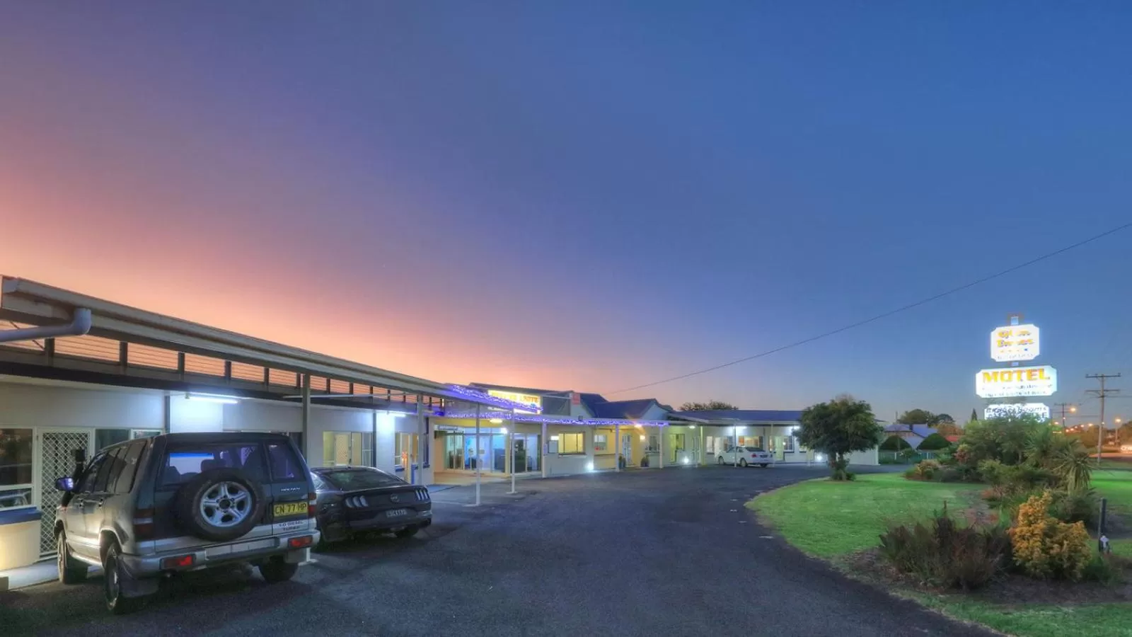 Property building in Glen Innes Motel