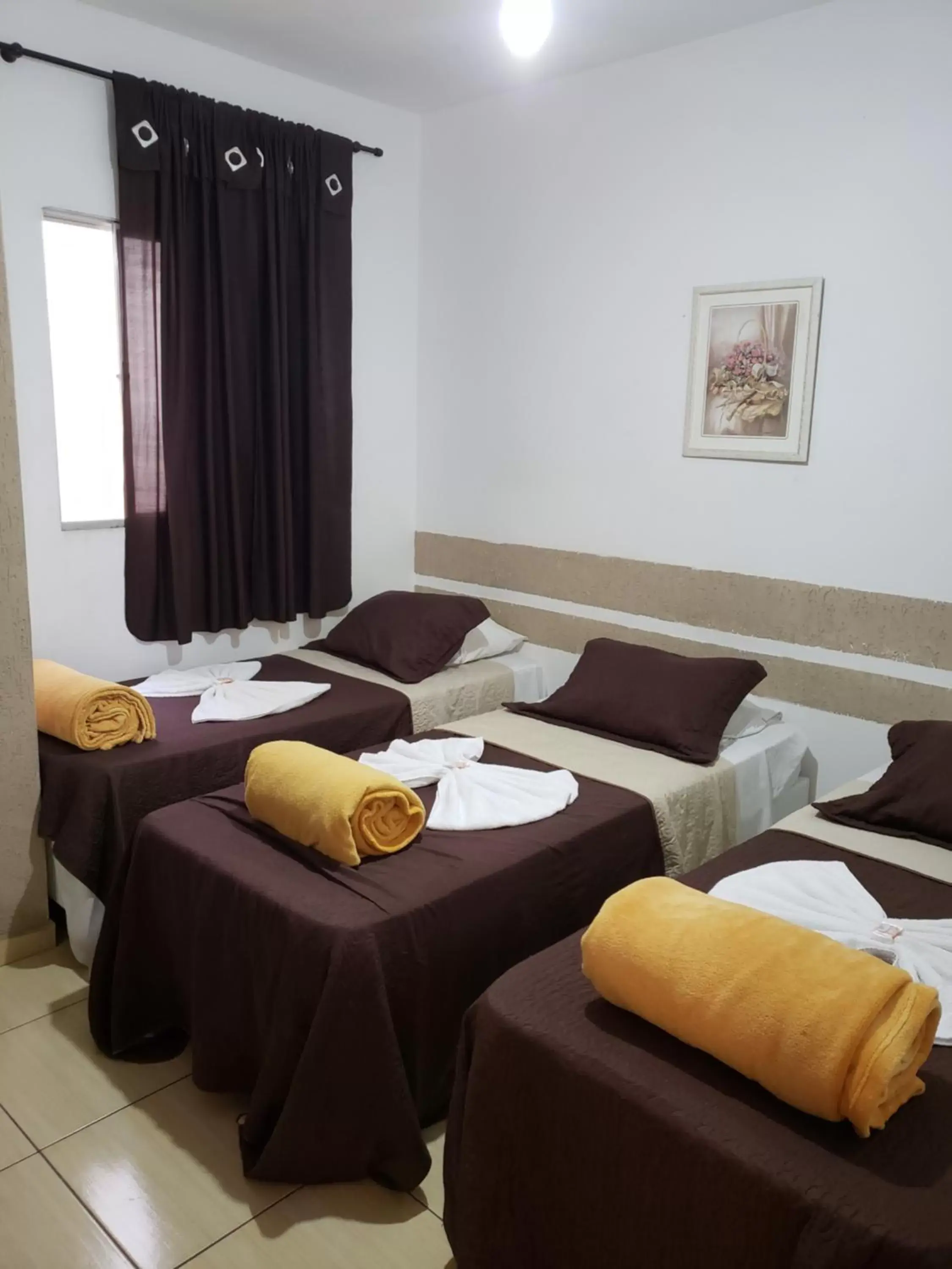 Basic Triple Room in Hospedaria Ipiranga Basic Triple Room in Hospedaria Ipiranga