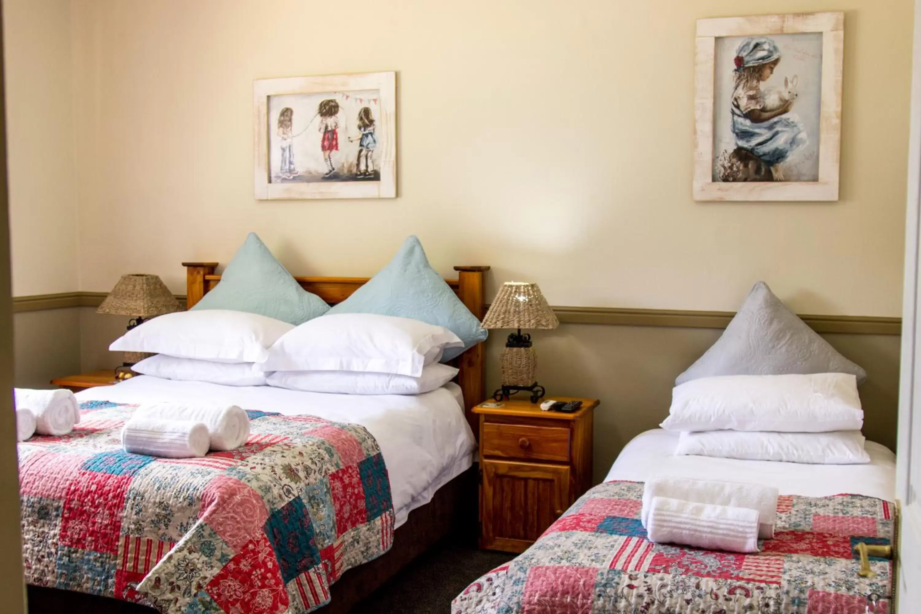 Suite - single occupancy in Victoria Heights B&B Suite - single occupancy in Victoria Heights B&B