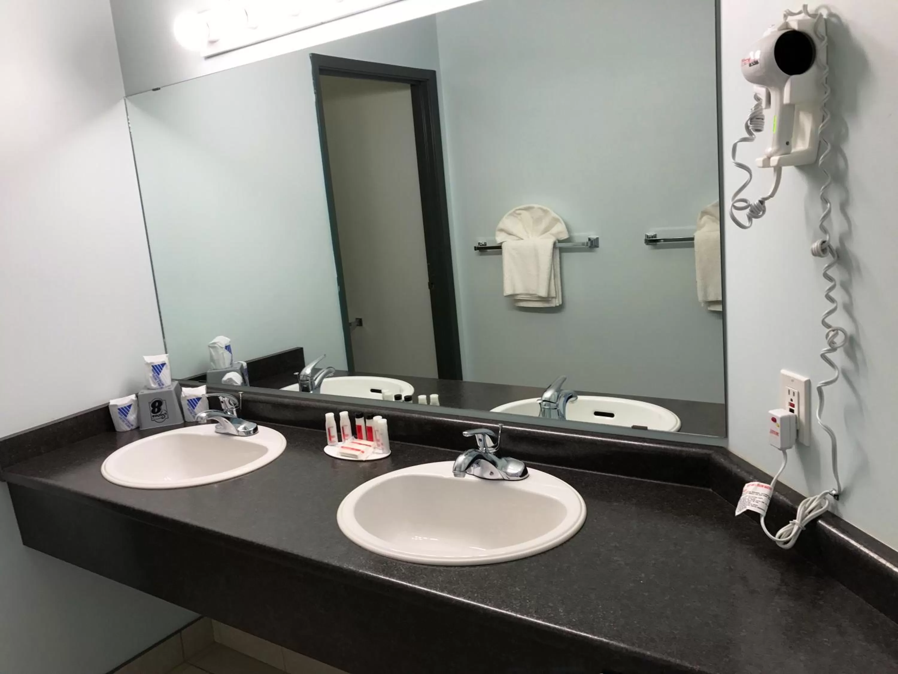 Property building in Super 8 by Wyndham Kindersley