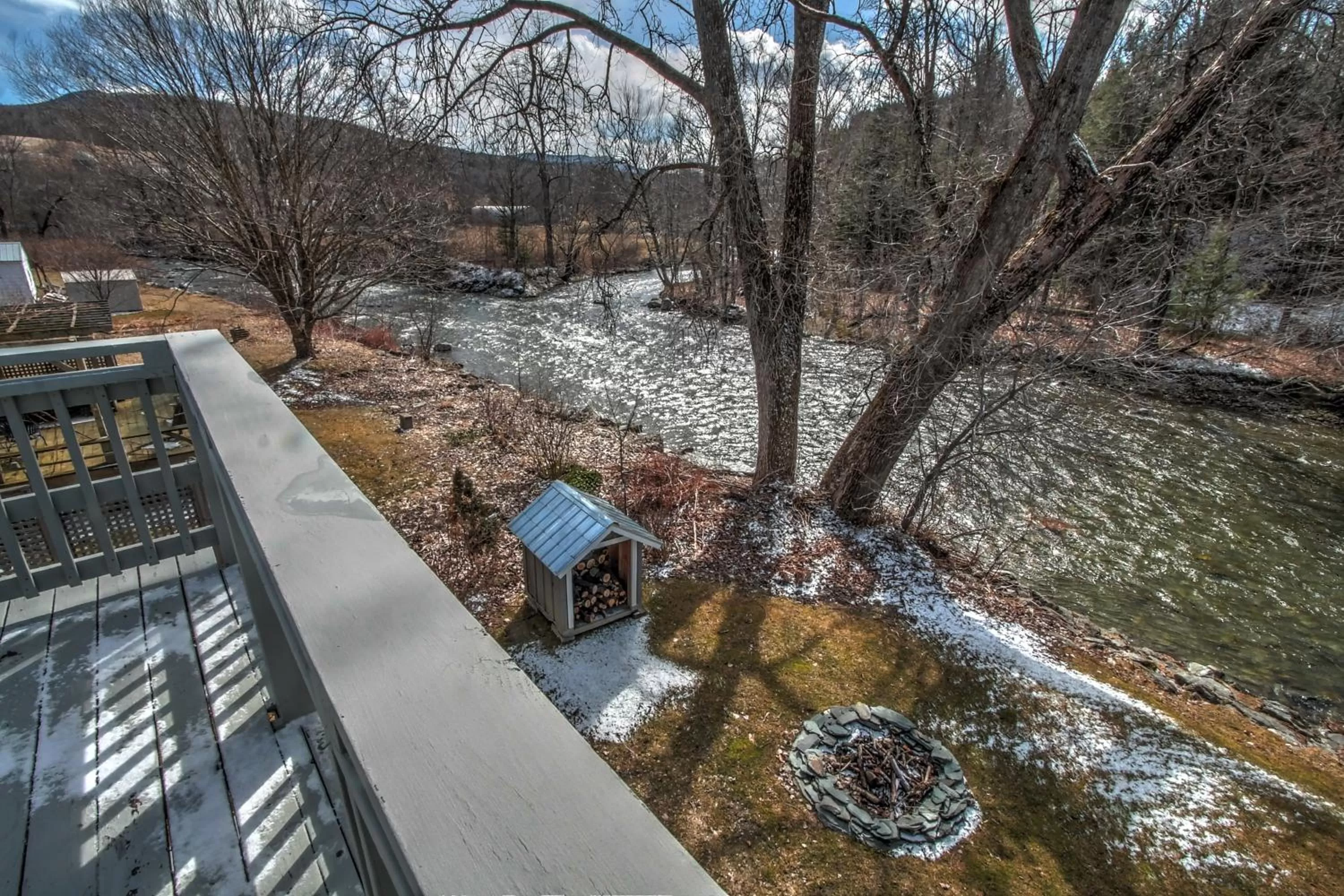 River view in Phineas Swann Inn & Spa