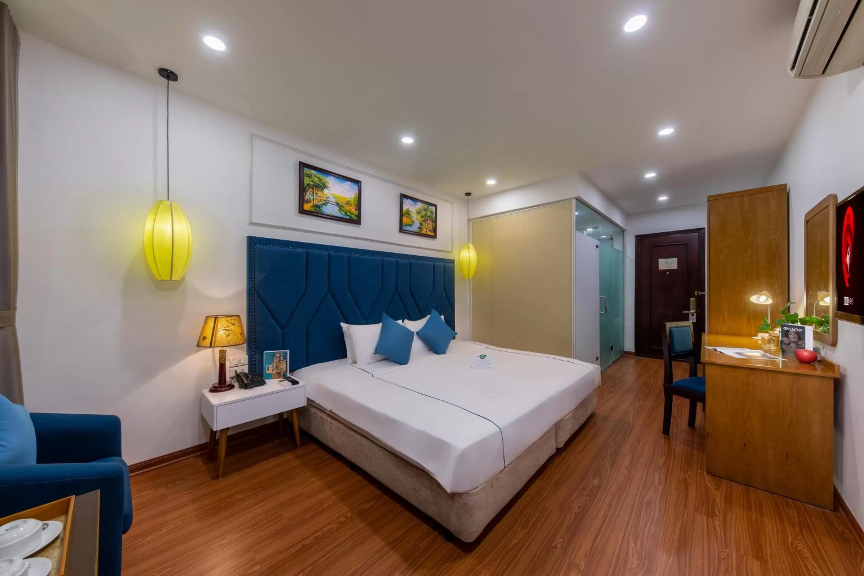 Bedroom, Bed in Babylon Grand Hotel & Spa