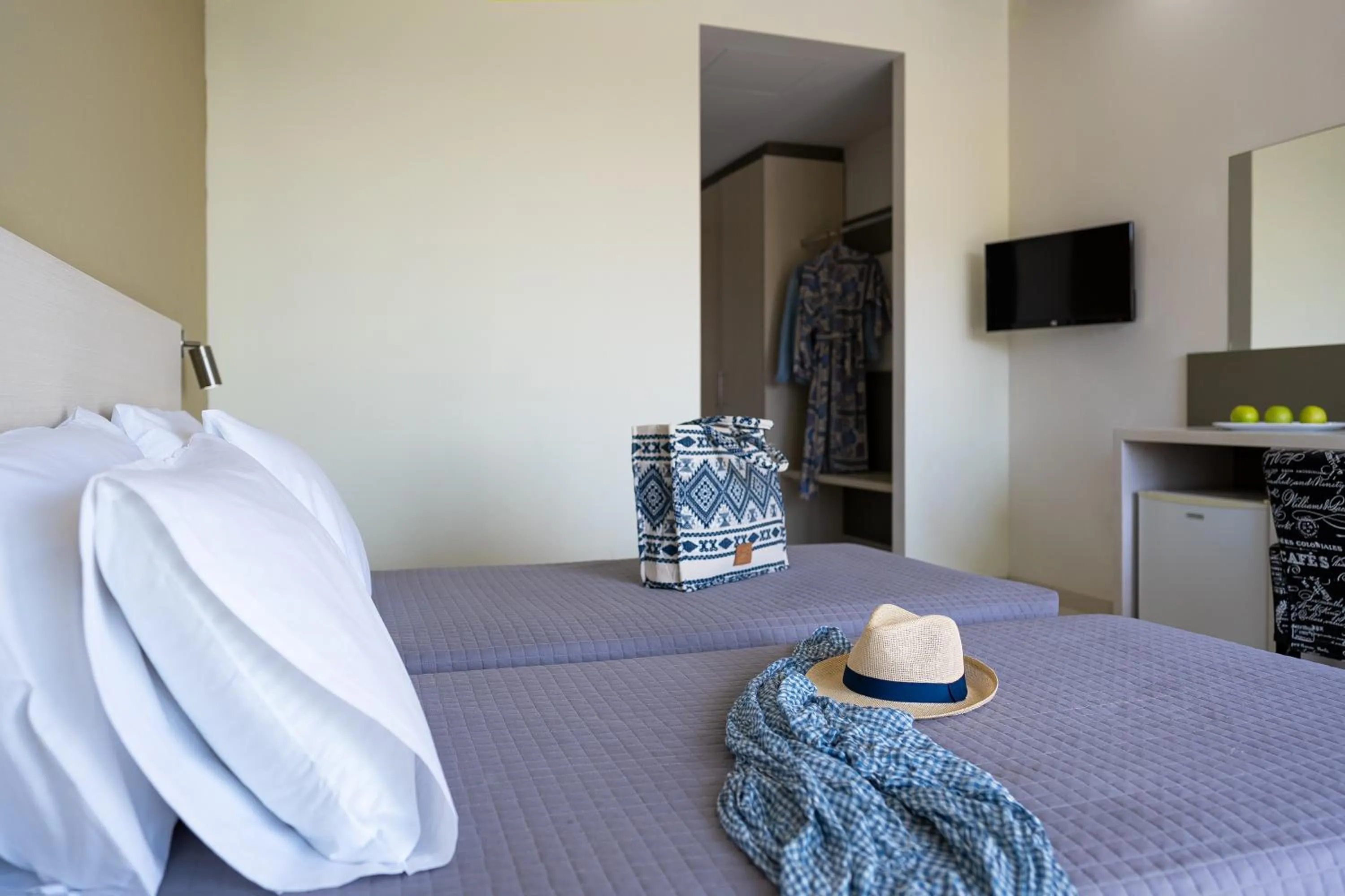 Bed in Cathrin Hotel