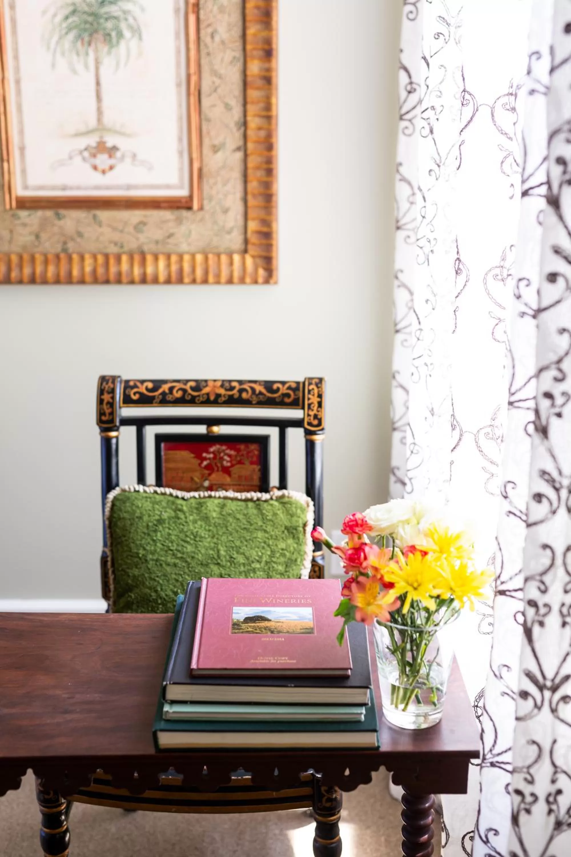 Decorative detail, Bed in Garden Street Inn Downtown San Luis Obispo, A Kirkwood Collection Hotel