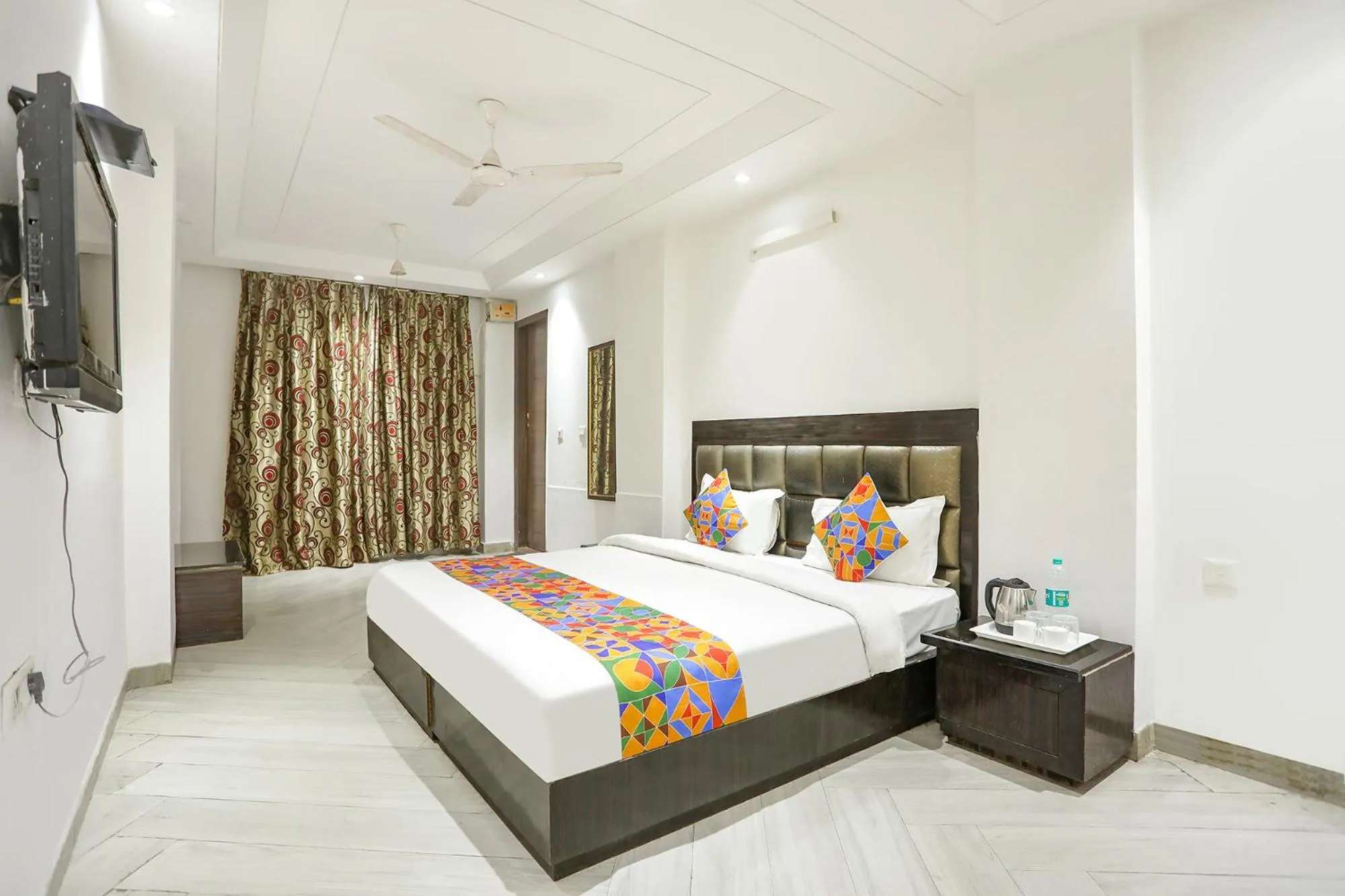 Bed in Via Lotus Palace