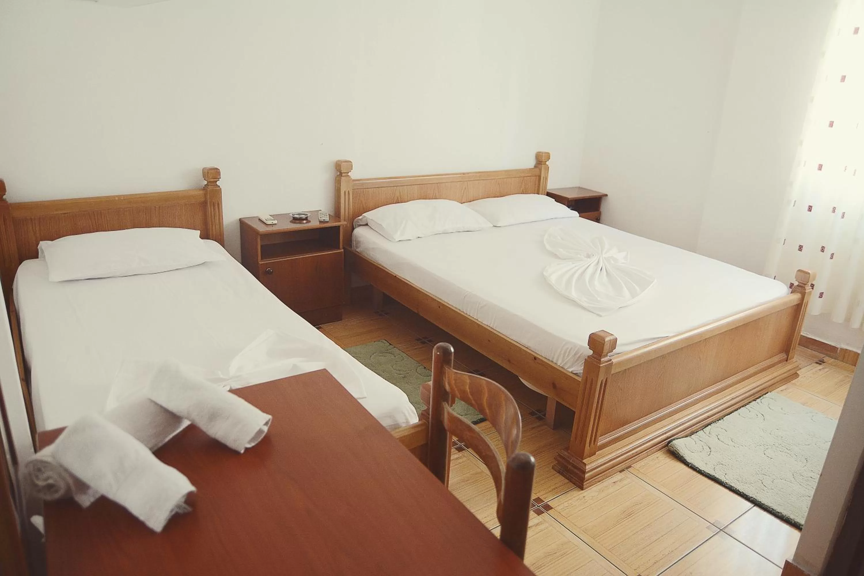 Bed, Room Photo in Hotel Floga