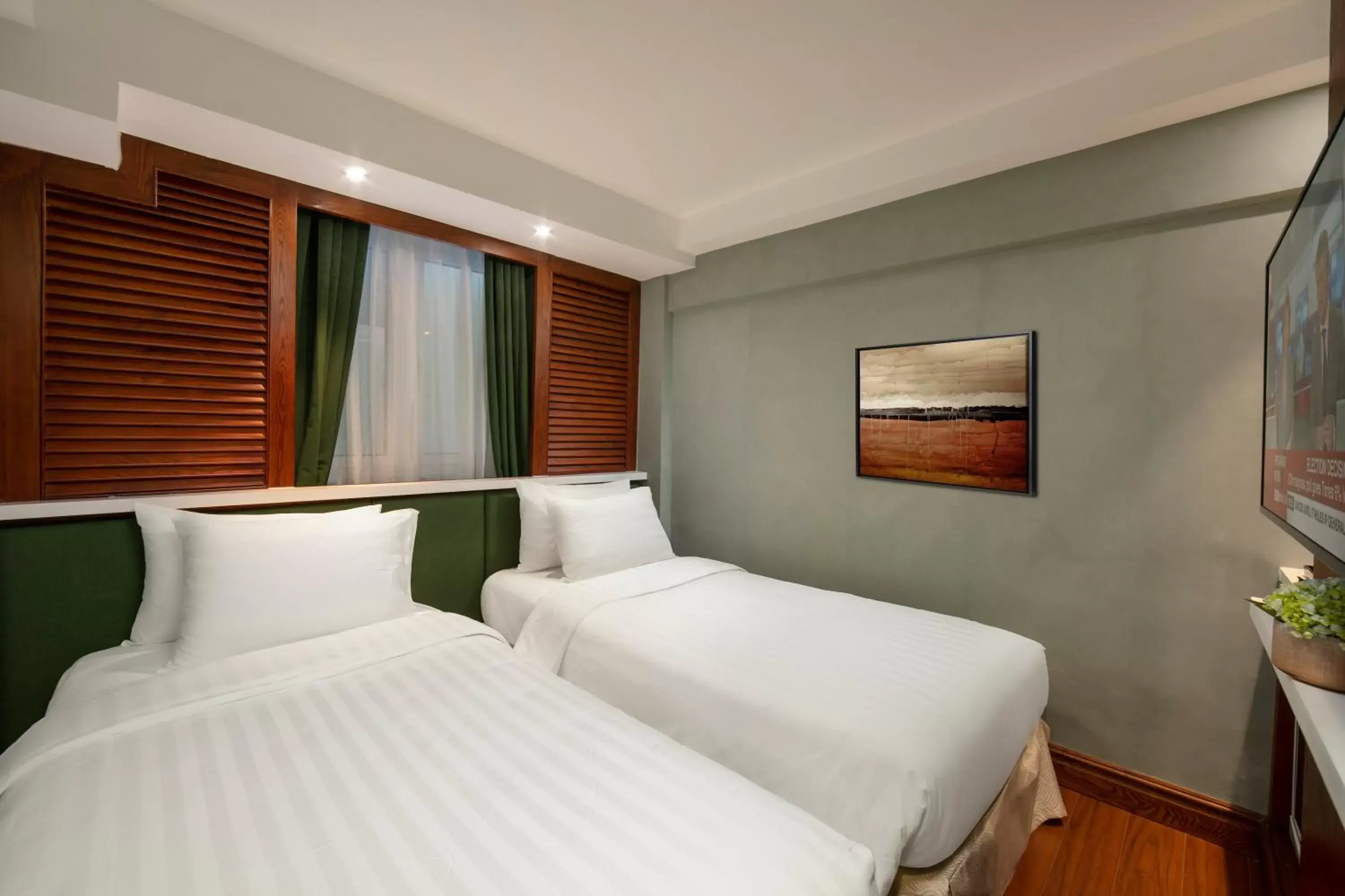 Superior Double or Twin Room in Hanoi La Selva Central Hotel & Spa Superior Double or Twin Room in Hanoi La Selva Central Hotel & Spa