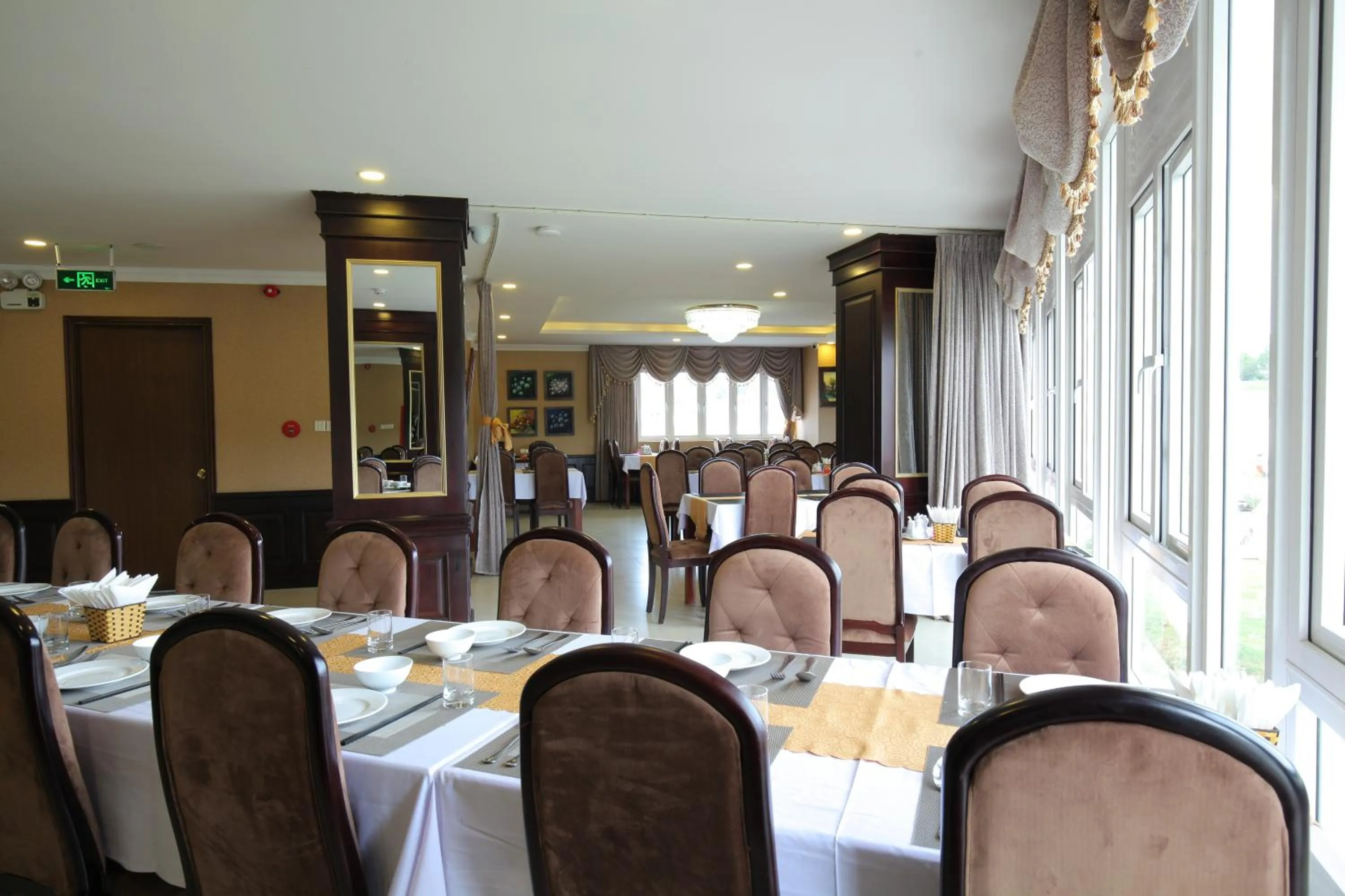 Restaurant/places to eat in Kings Hotel Dalat