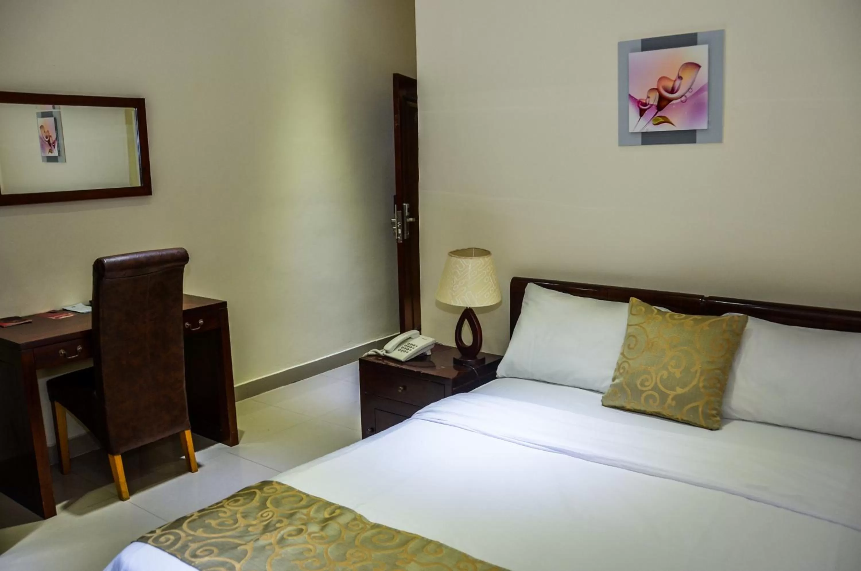 Bed in The Cape Hotel