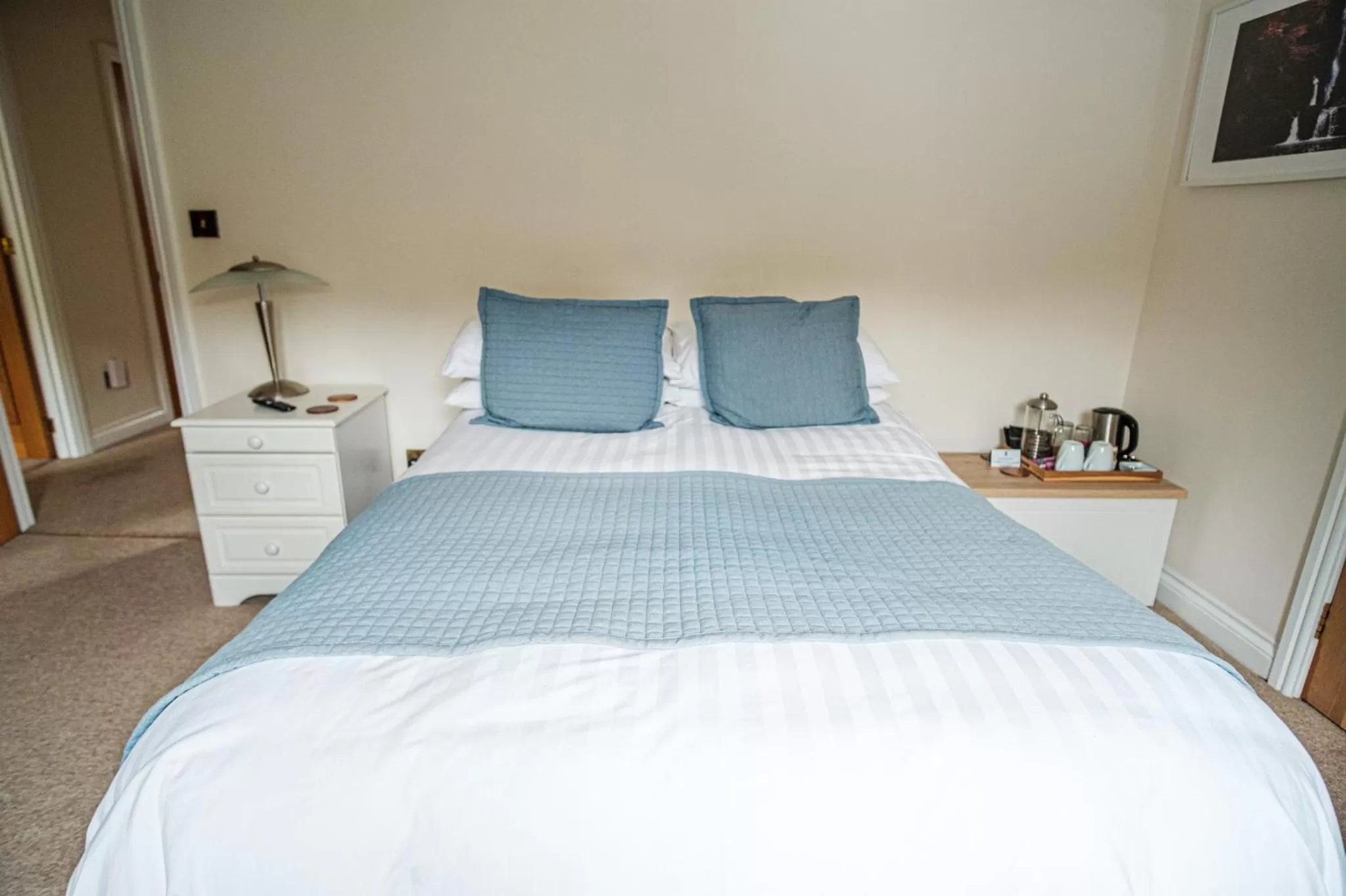 Bed in Mill Lodge-Brecon Beacons