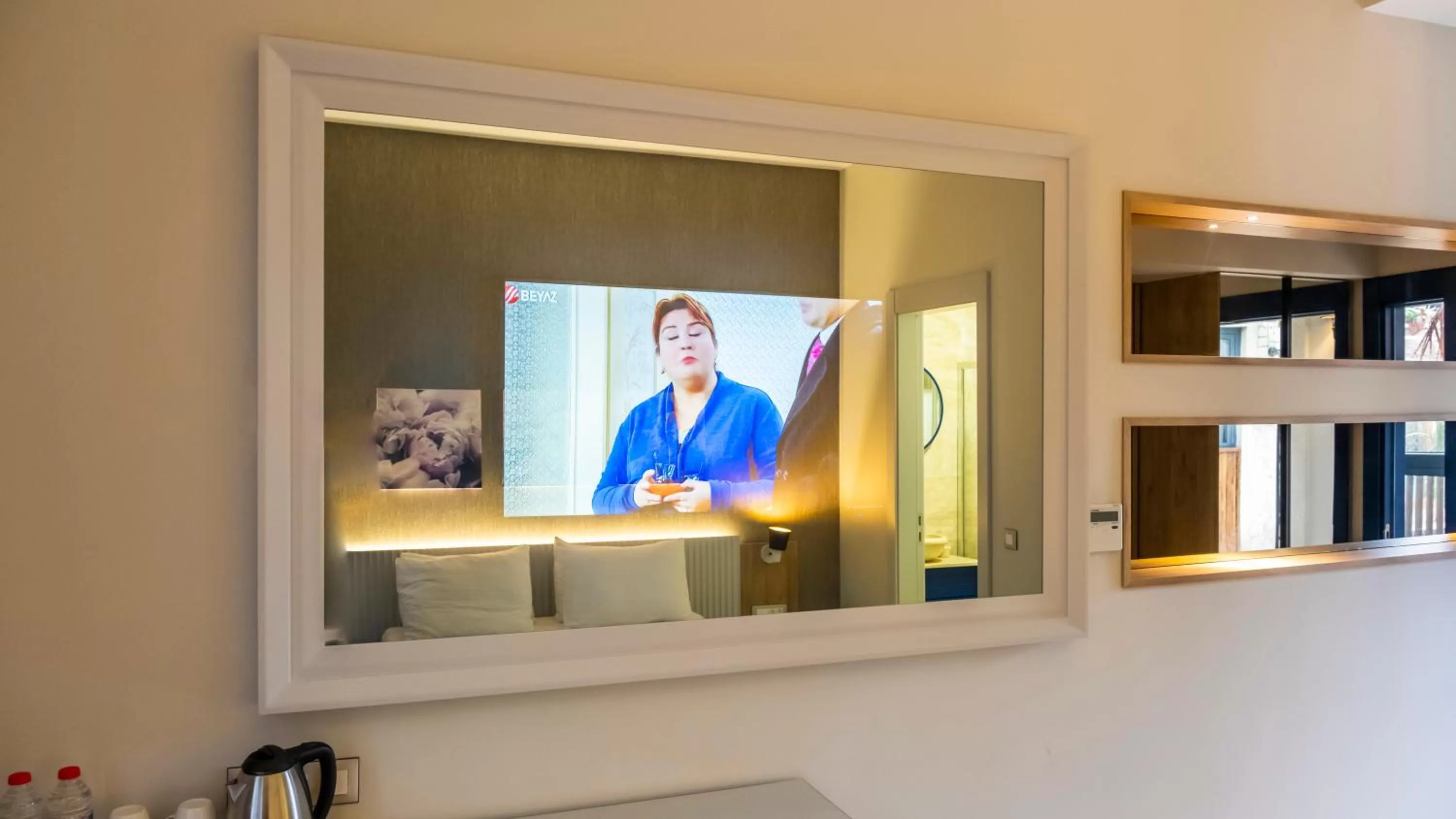 TV/Entertainment Center in Ariel Hotel Alaçatı