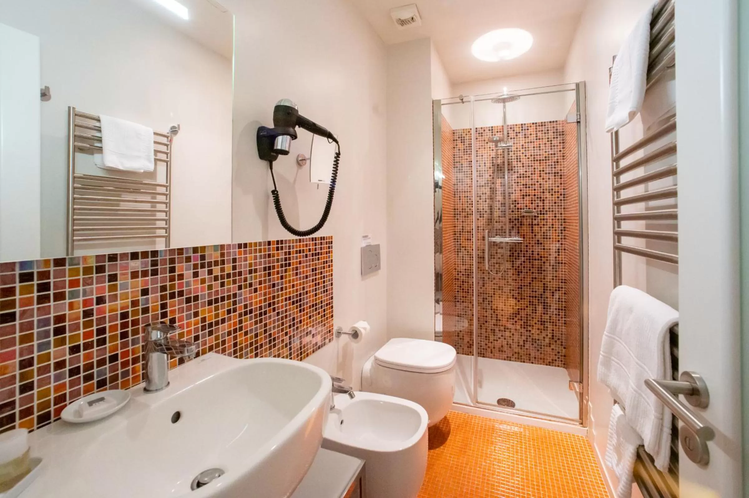 Shower in Hotel Annunziata