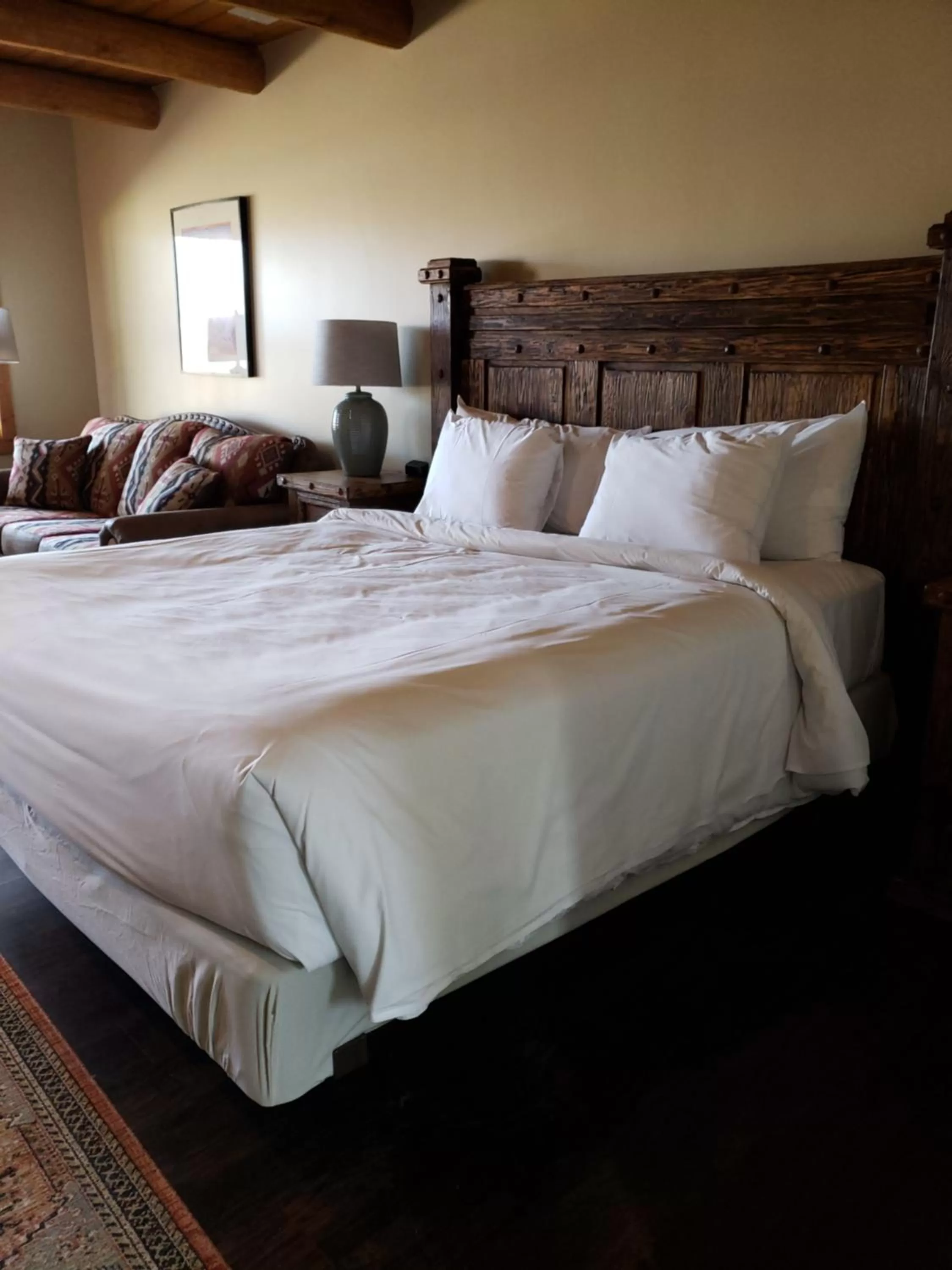 Bed in Abiquiu Inn
