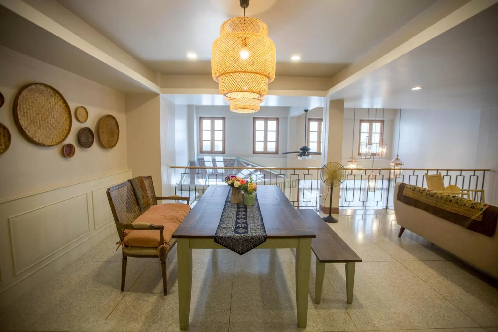 Vera Nidhra - Self check-in after 6pm