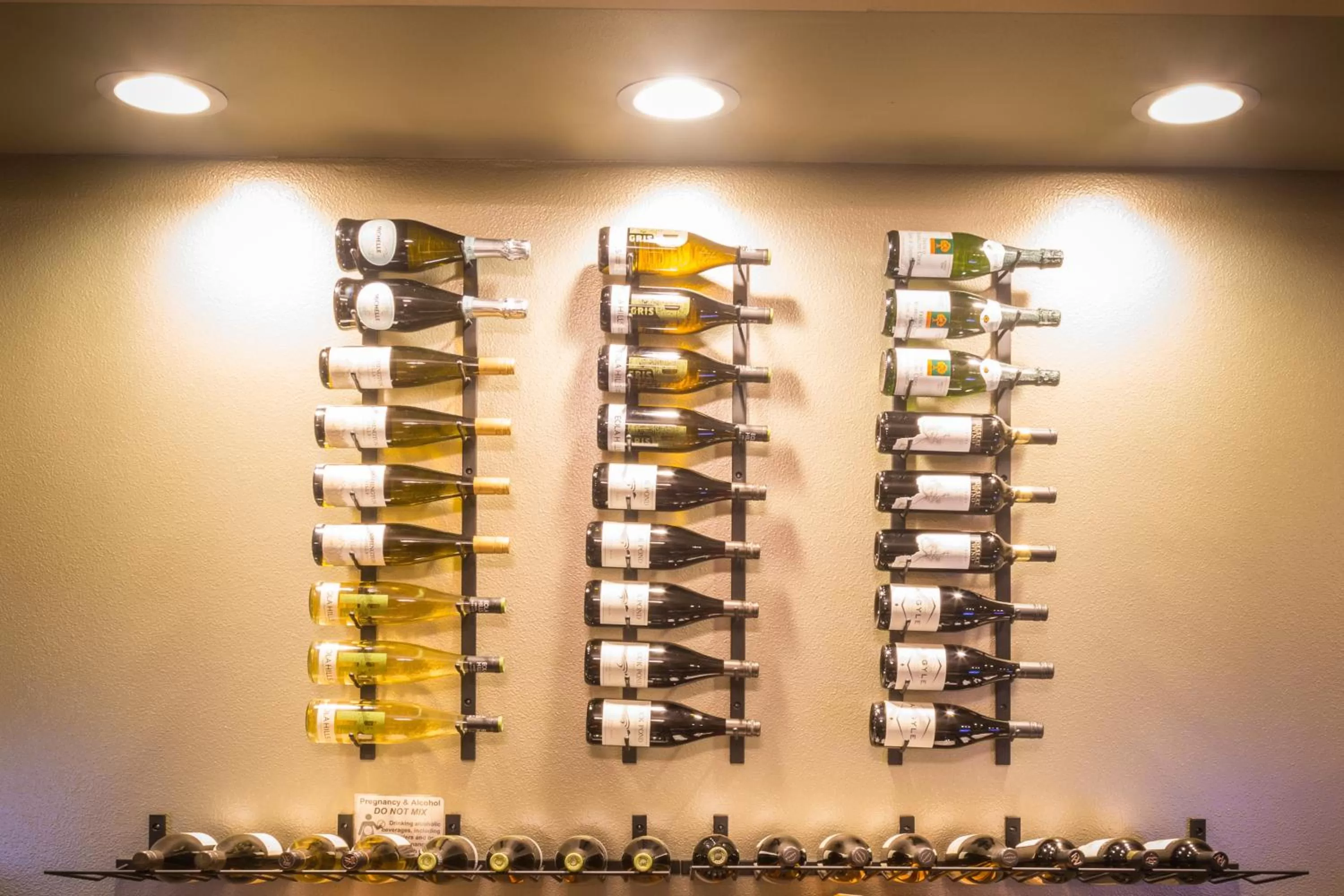 Decorative detail in Inn at Nye Beach