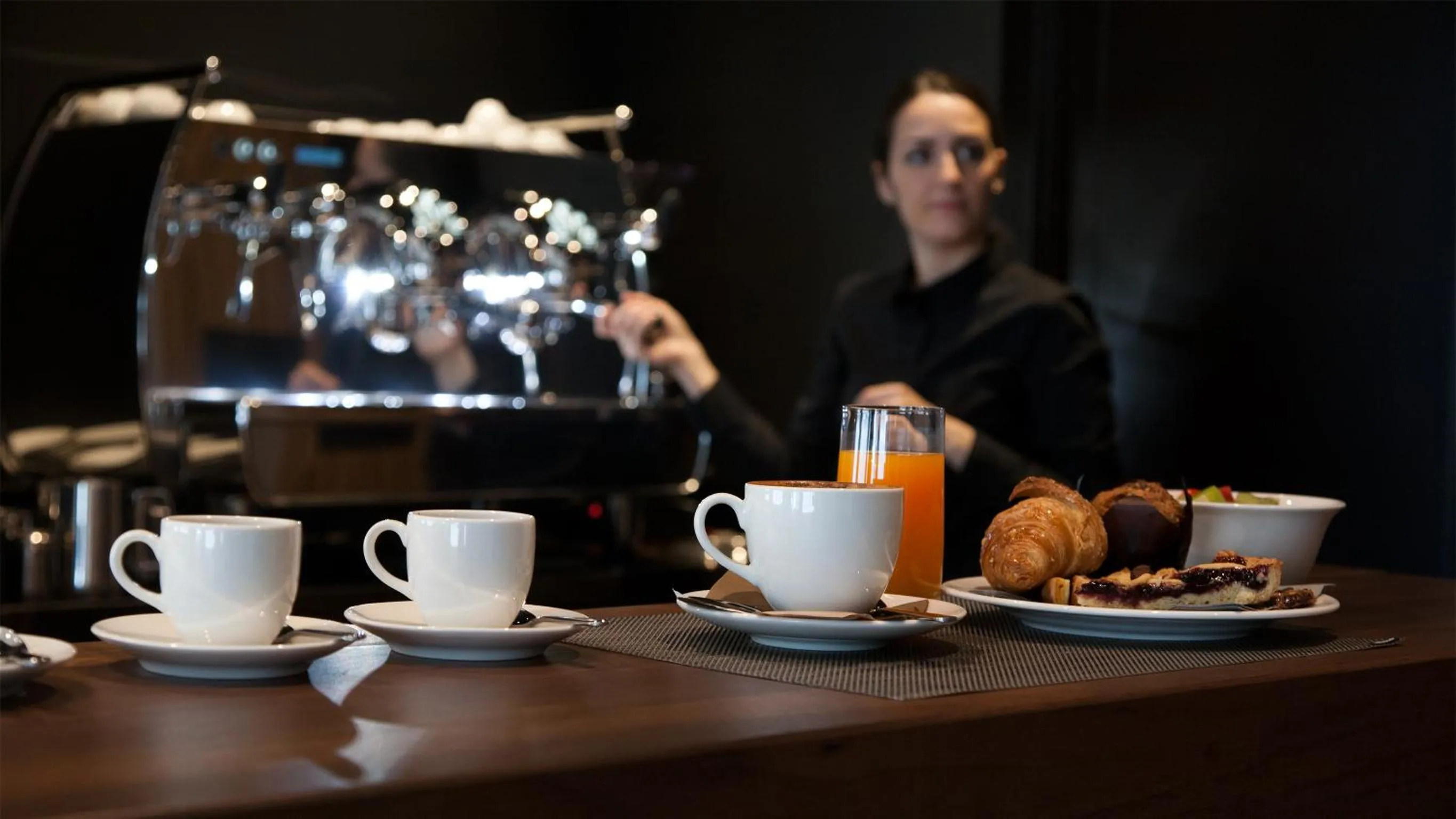 Continental breakfast in G Hotel Pescara