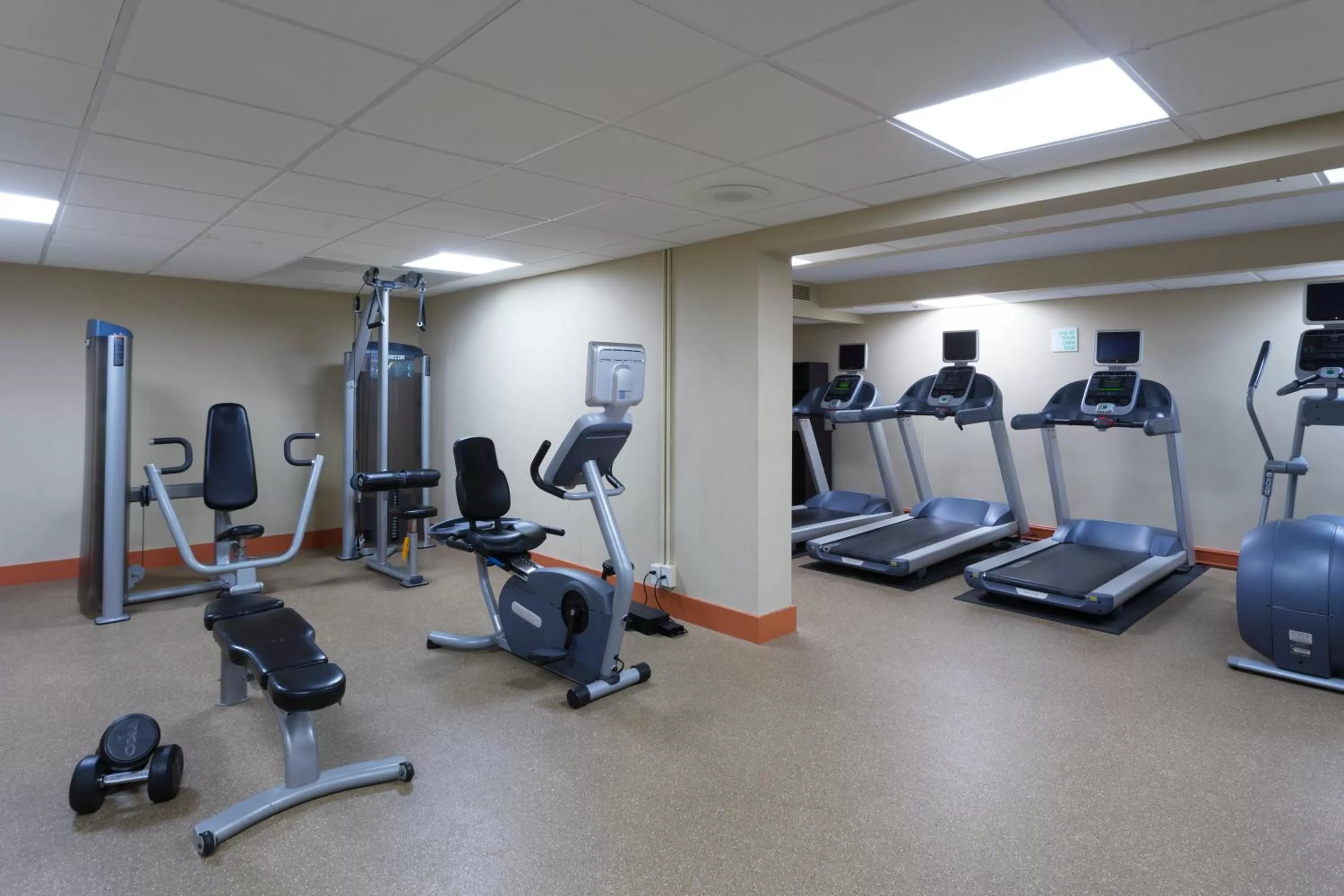 Spa and wellness centre/facilities in Holiday Inn Harrisburg I-81 Hershey Area by IHG