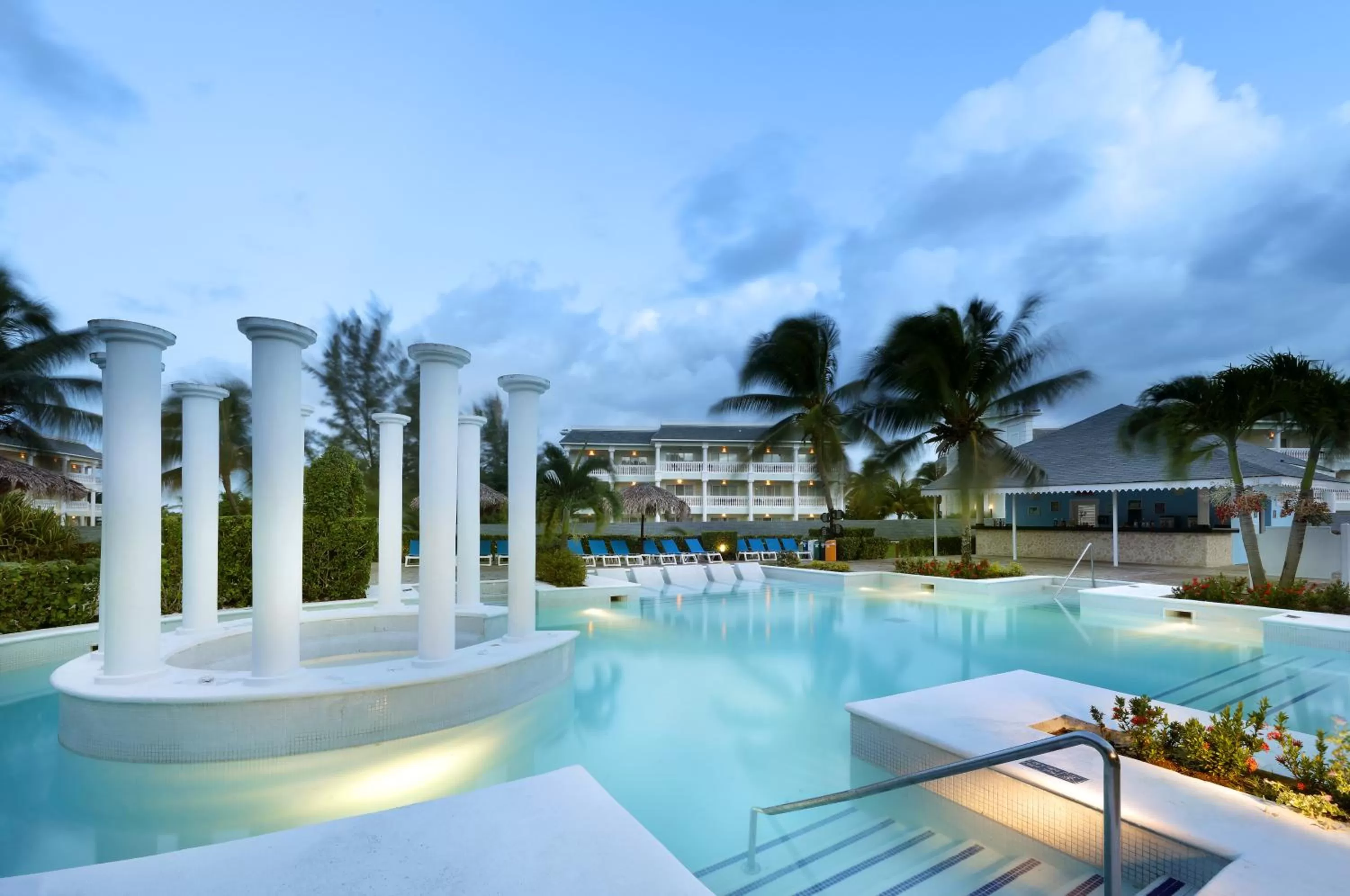 Swimming pool in Grand Palladium Jamaica Resort & Spa All Inclusive