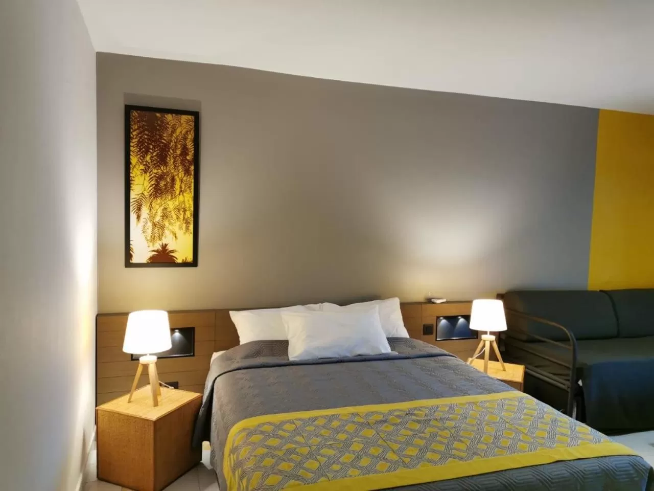 Bed in Studios FREEBROISE