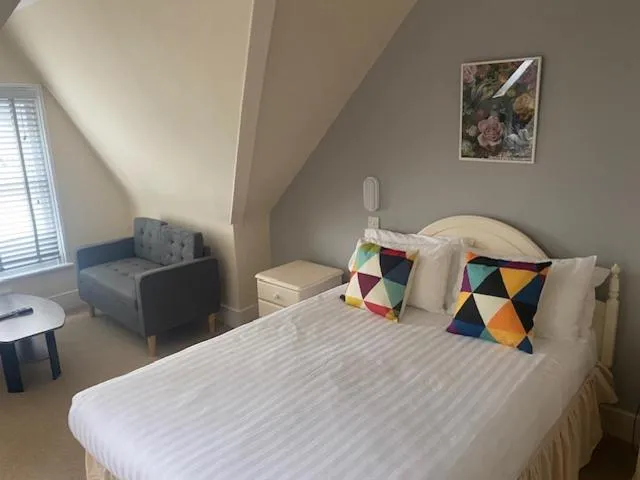 Bed in Runnymede Court Hotel