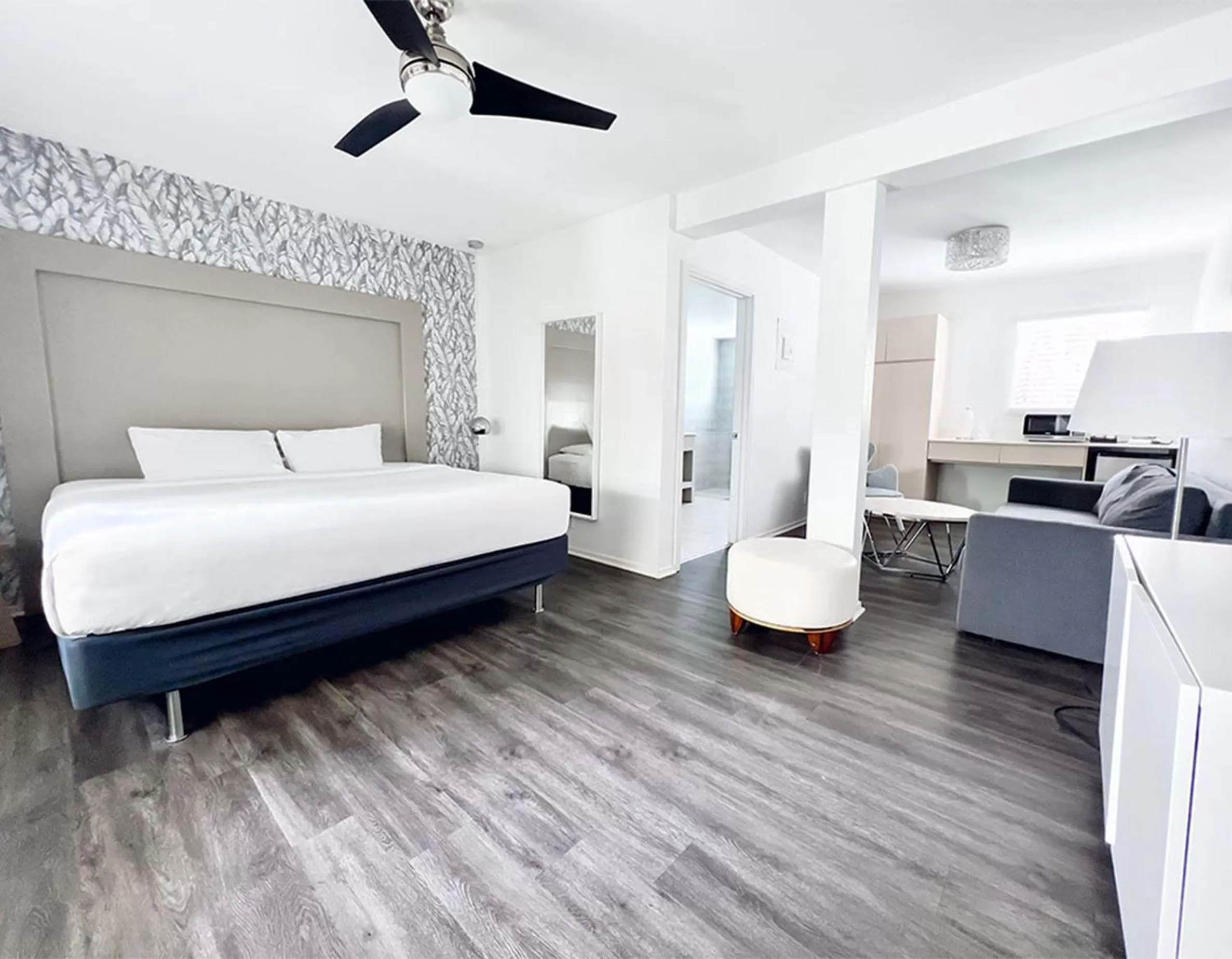 Bed in North Beach Hotel