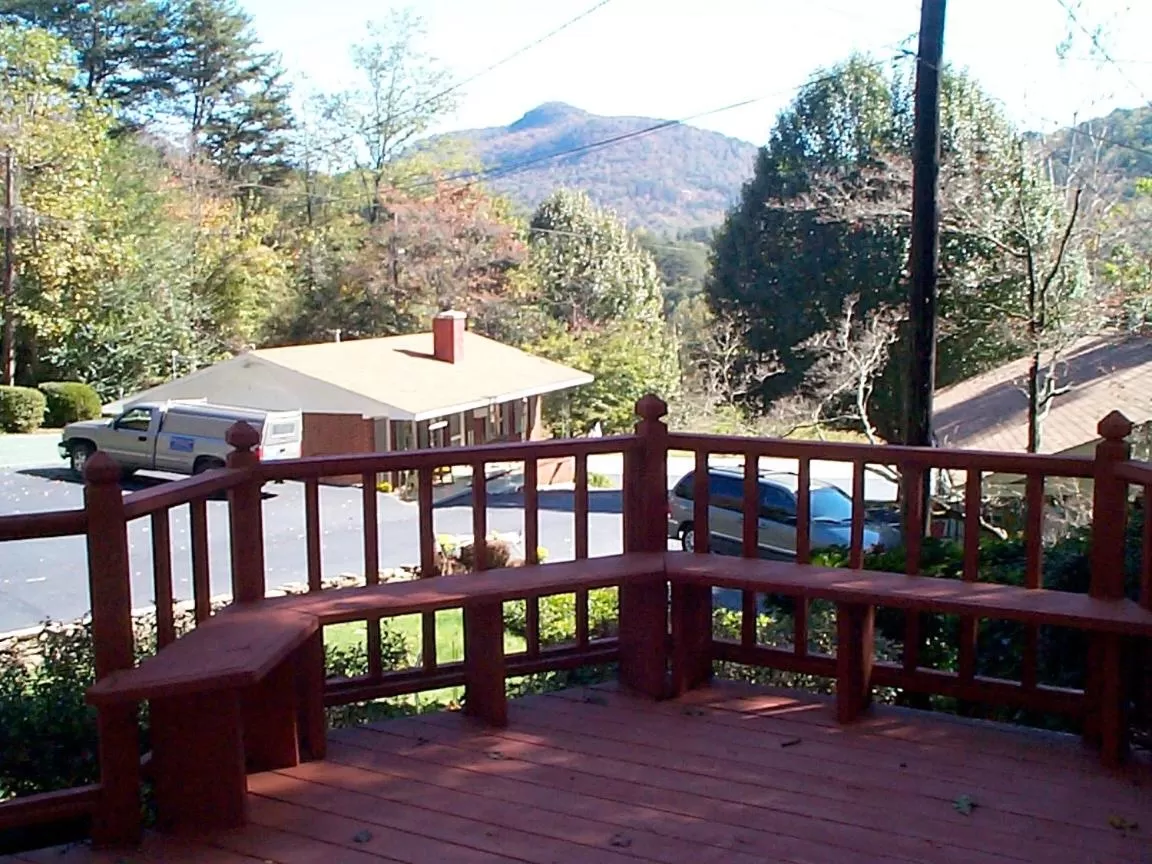 Natural landscape in Mountain Aire Cottages, Inn, & Glamping