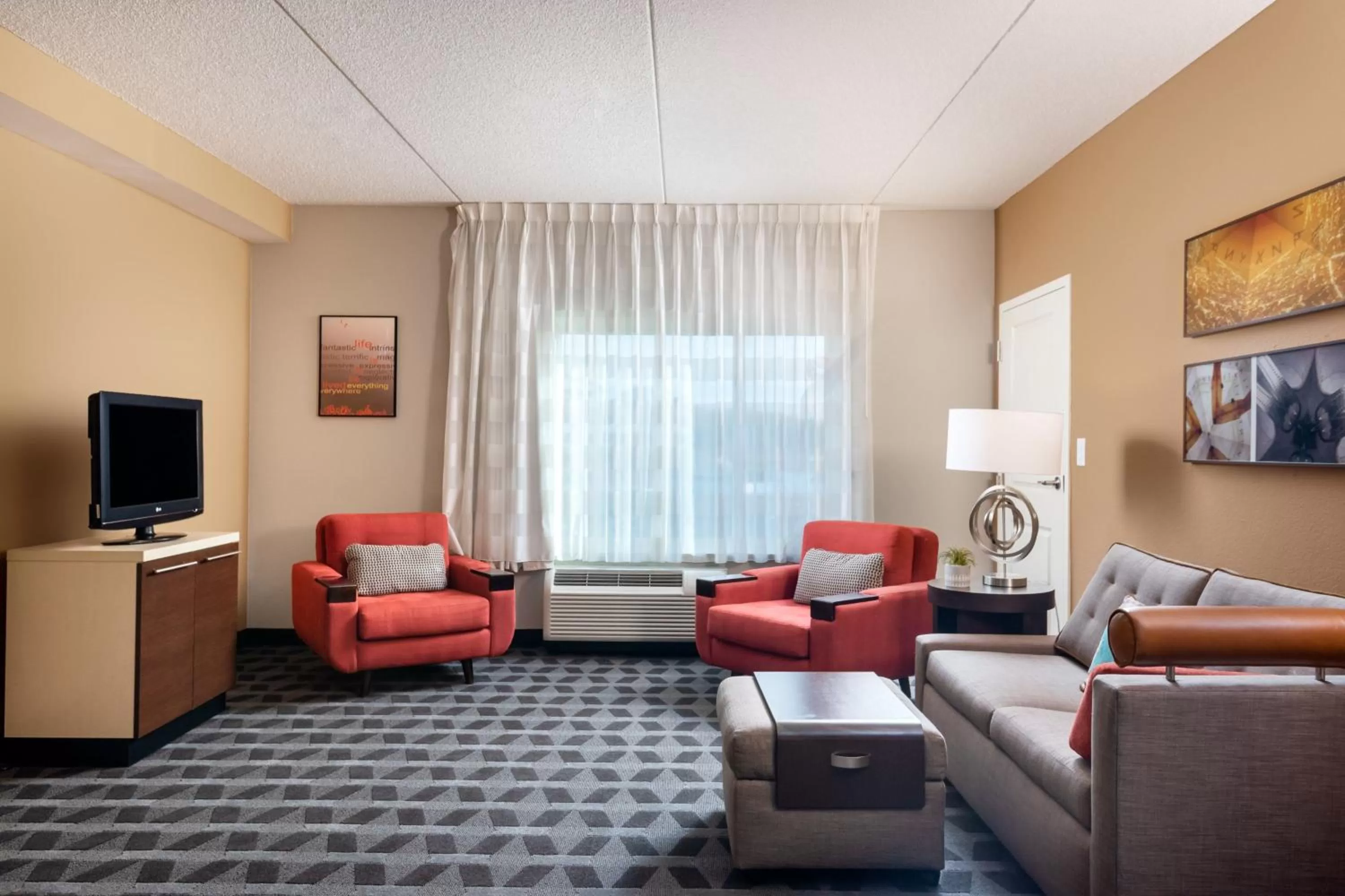 Living room in TownePlace Suites by Marriott Charlotte Mooresville