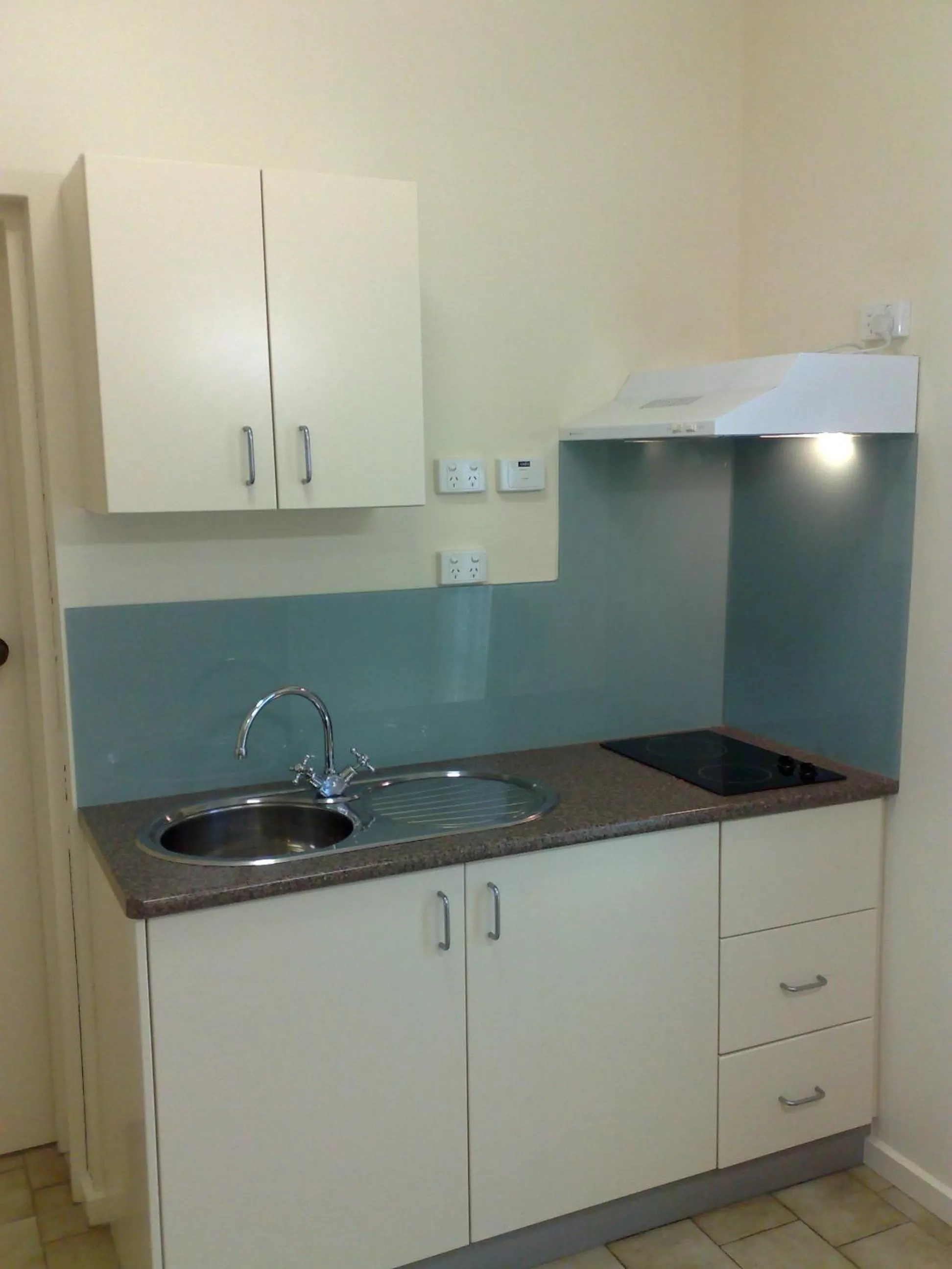 Kitchen or kitchenette in McLaren Vale Motel & Apartments