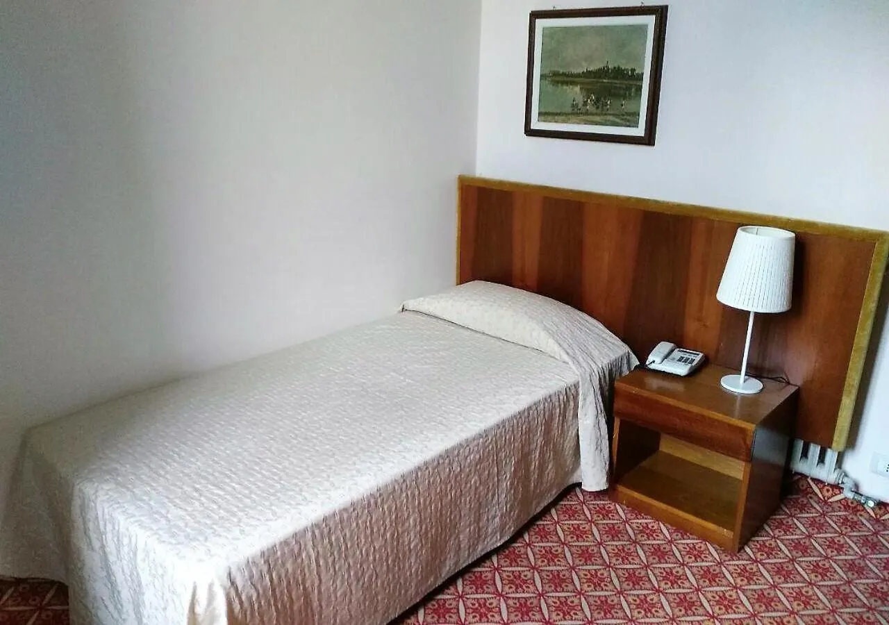 Single Room in Grand Hotel Regina Salsomaggiore