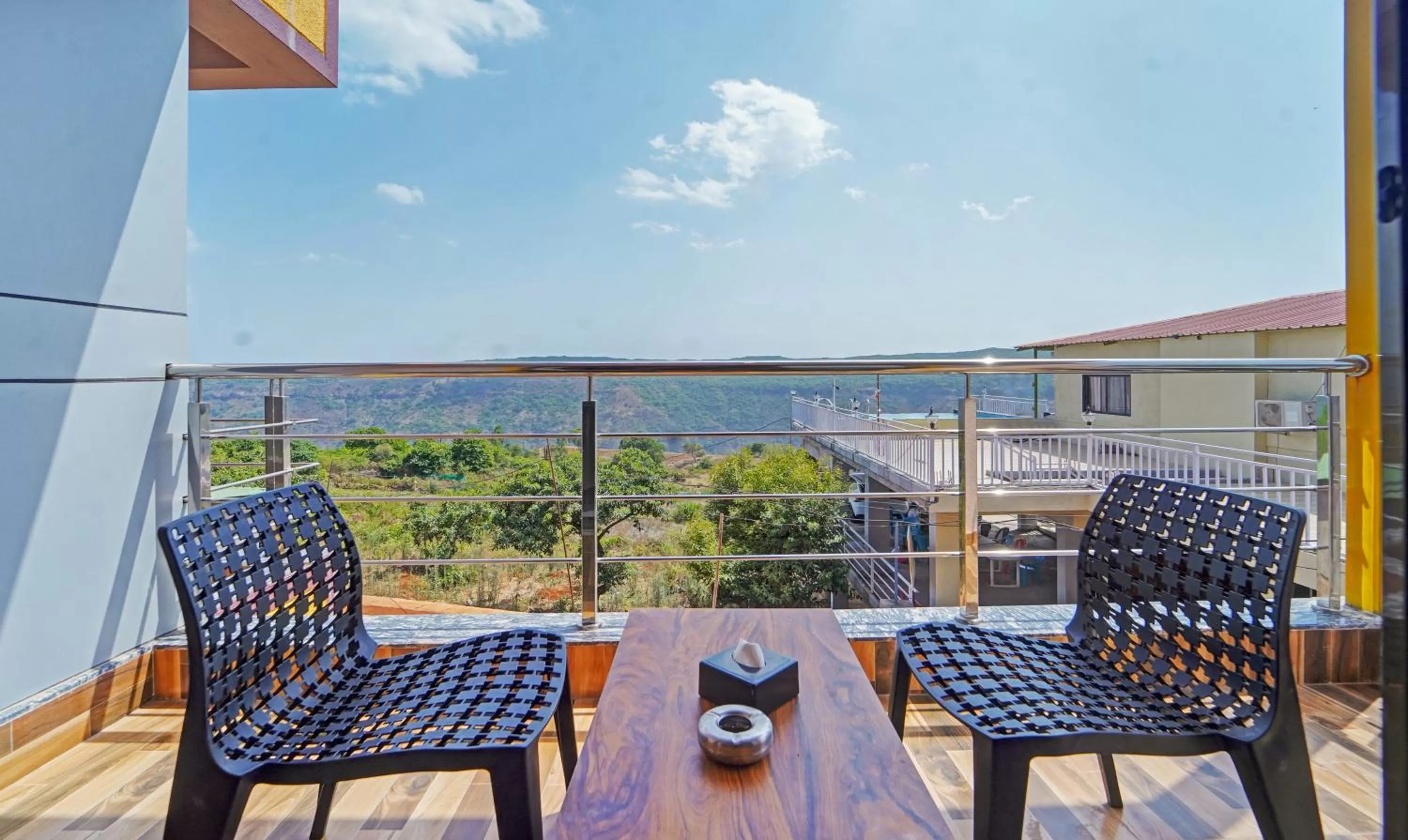 Treebo Trend Infinity View